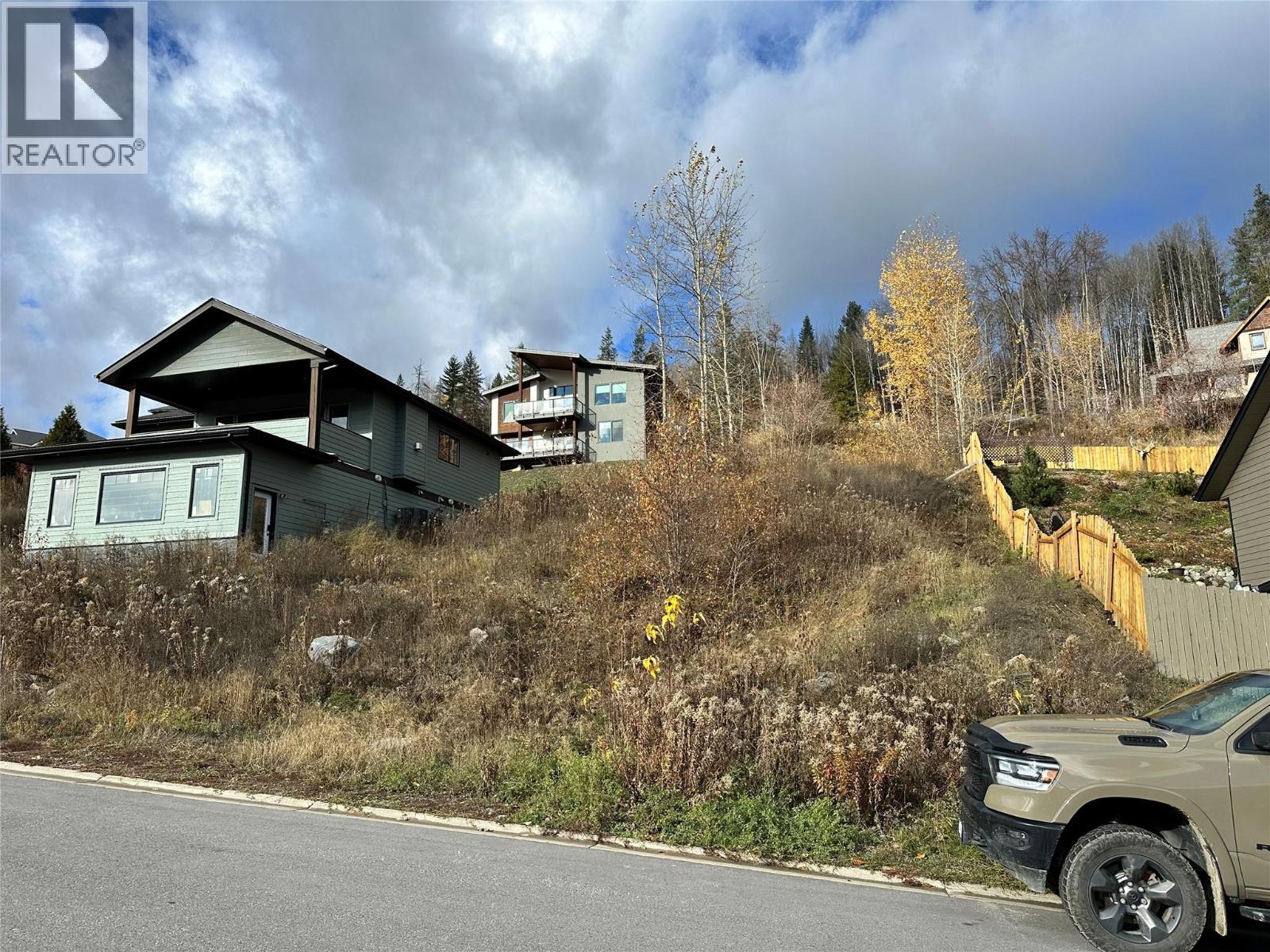 928 Redstone Drive, Rossland, British Columbia  V0G 1Y0 - Photo 3 - 10368875