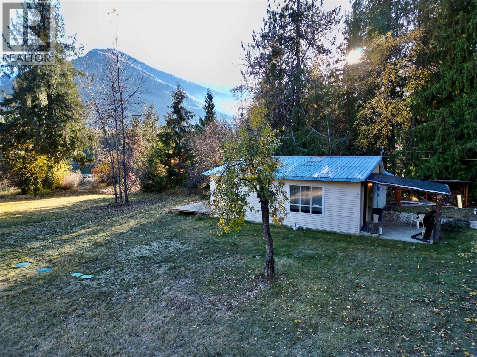7096 Highway 3a Highway, Nelson, British Columbia  V1L 6R9 - Photo 41 - 10368780