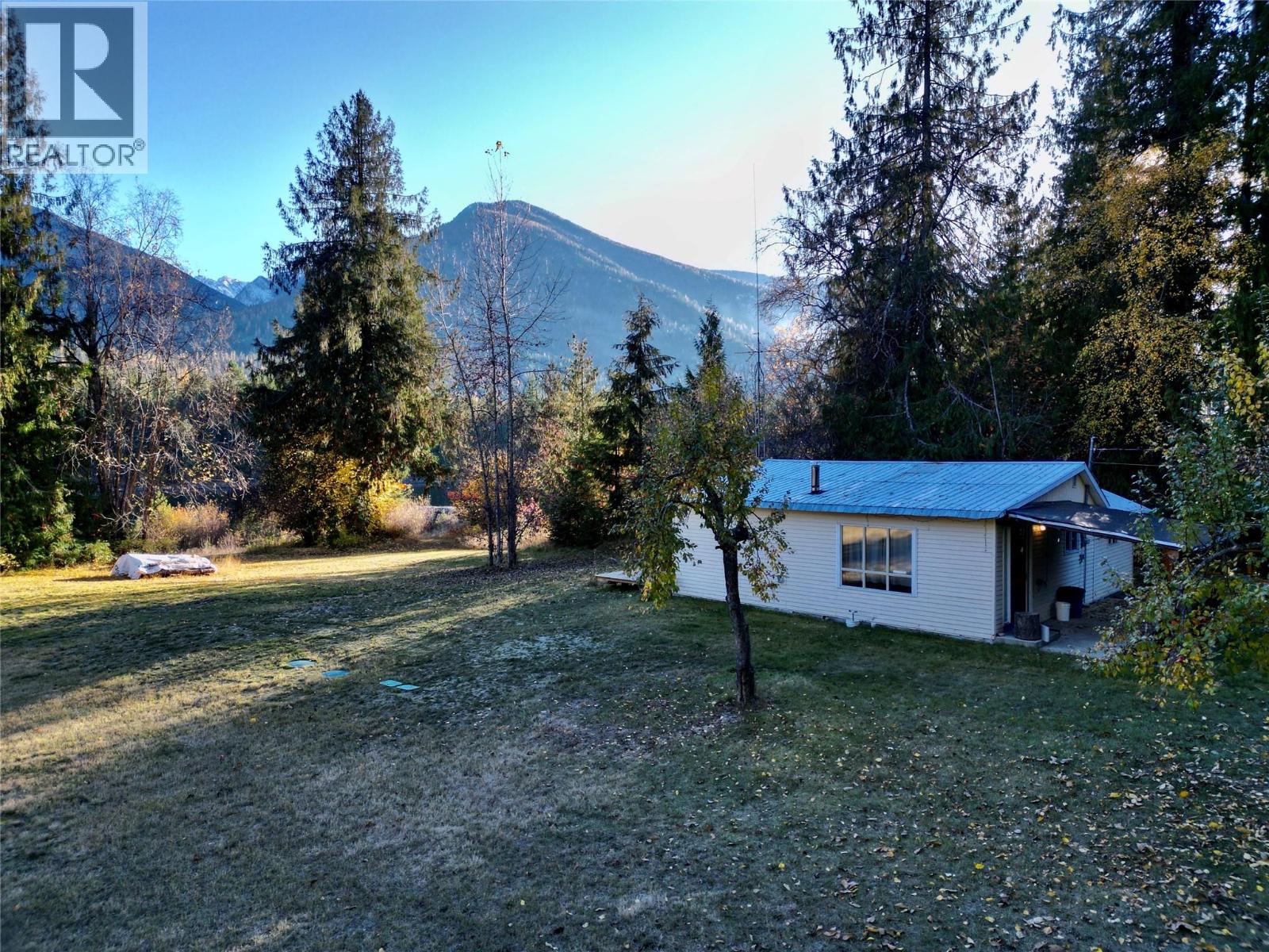 7096 Highway 3a Highway, Nelson, British Columbia  V1L 6R9 - Photo 42 - 10368780