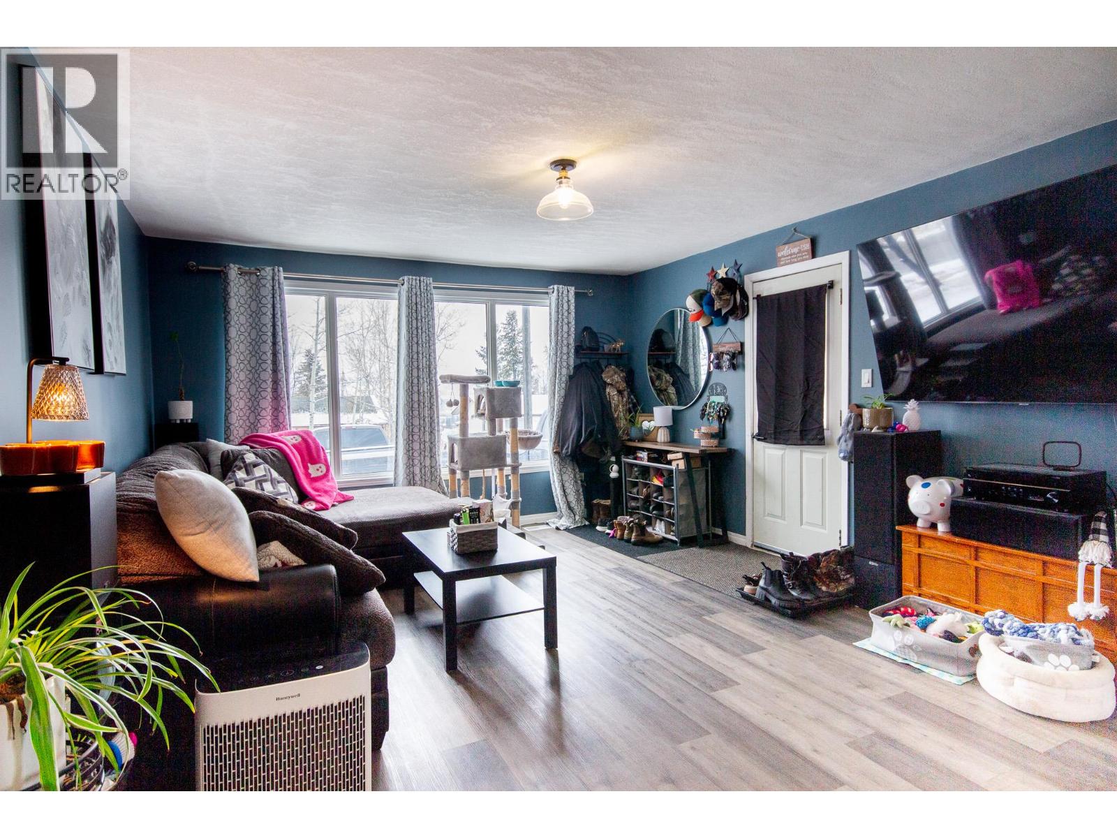 304 100a Avenue, Dawson Creek, British Columbia  V1G 1X4 - Photo 7 - 10368880