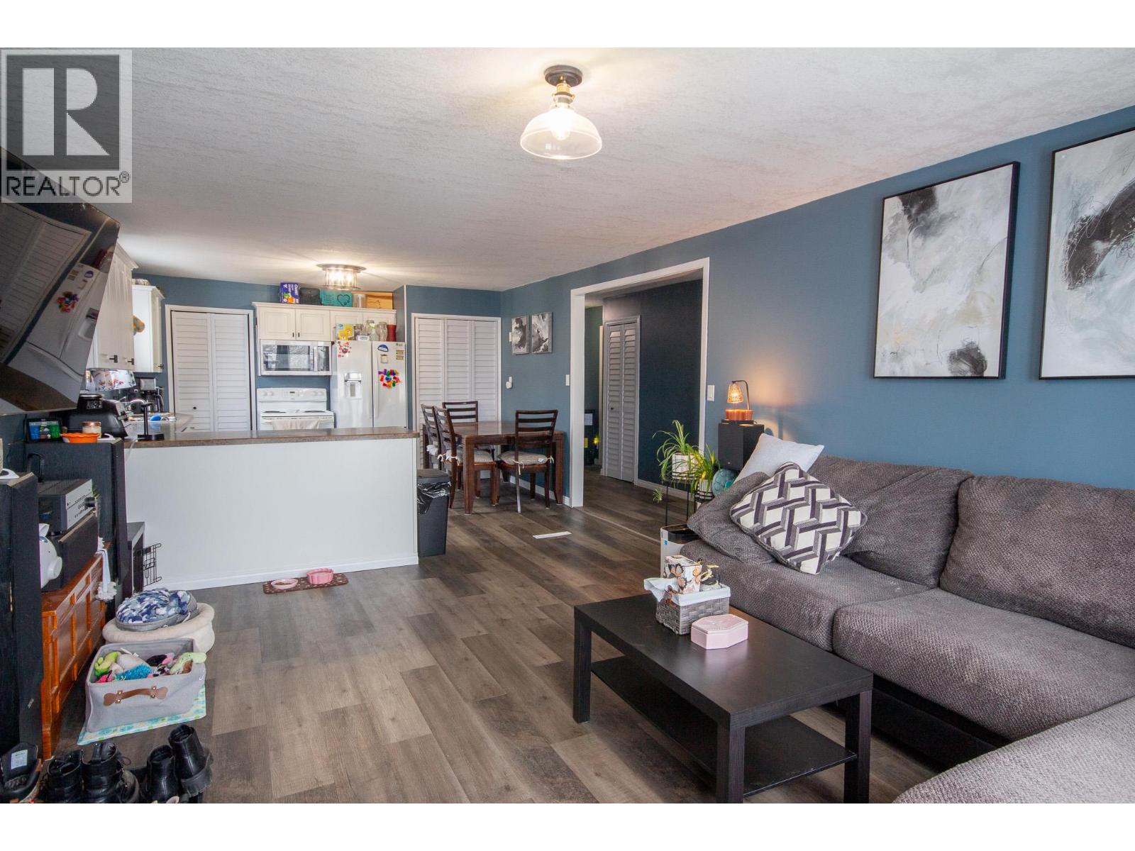 304 100a Avenue, Dawson Creek, British Columbia  V1G 1X4 - Photo 8 - 10368880