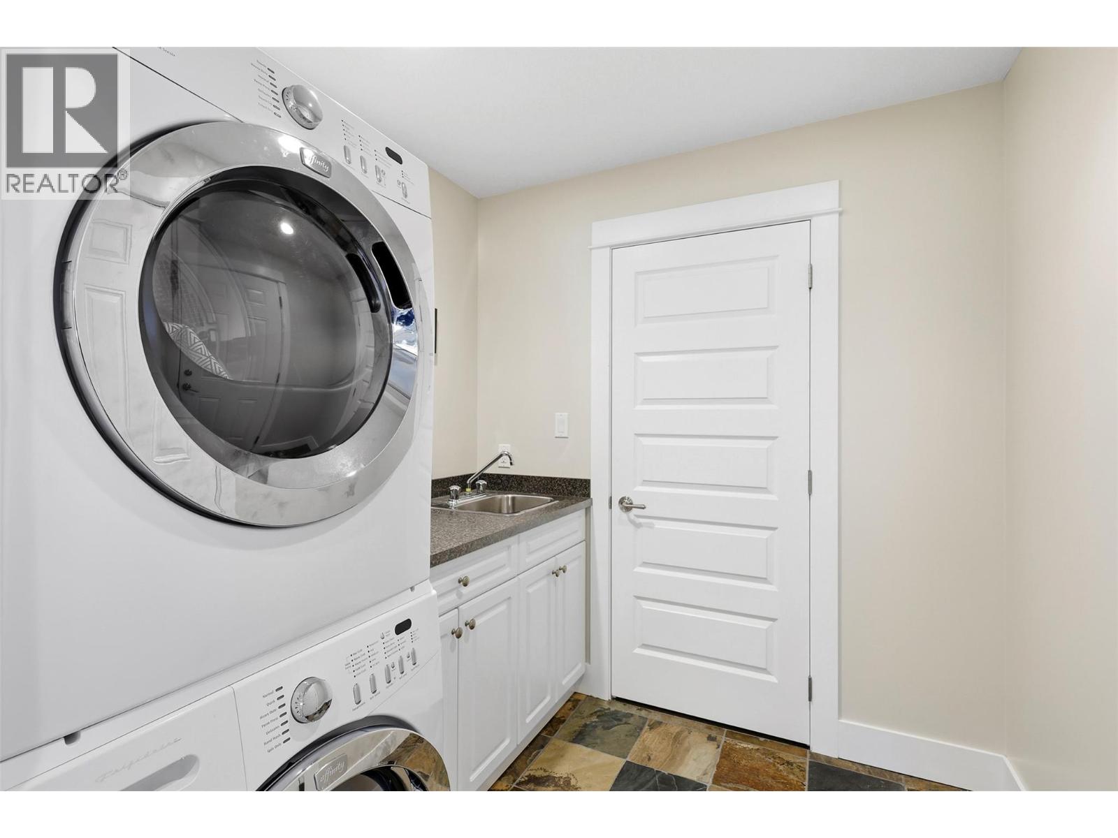 3950 Express Point Road Unit# 29, Scotch Creek, British Columbia  V0E 1M5 - Photo 27 - 10368752