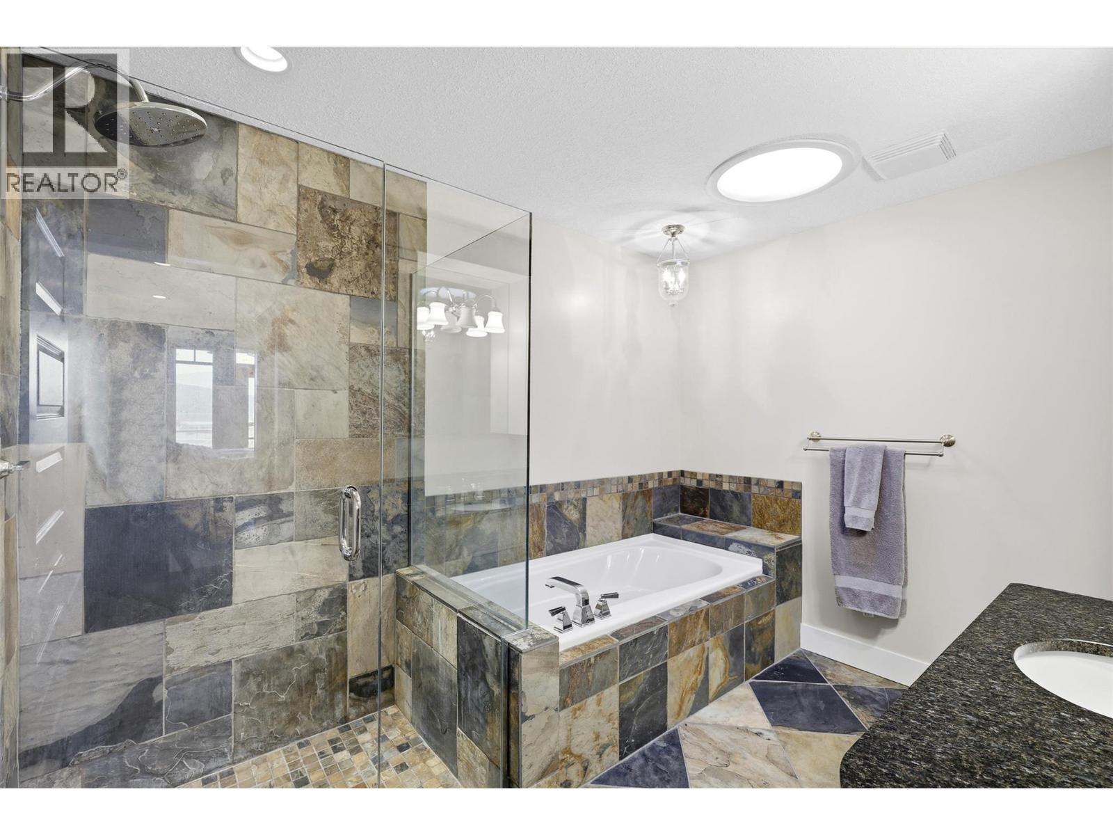 3950 Express Point Road Unit# 29, Scotch Creek, British Columbia  V0E 1M5 - Photo 33 - 10368752