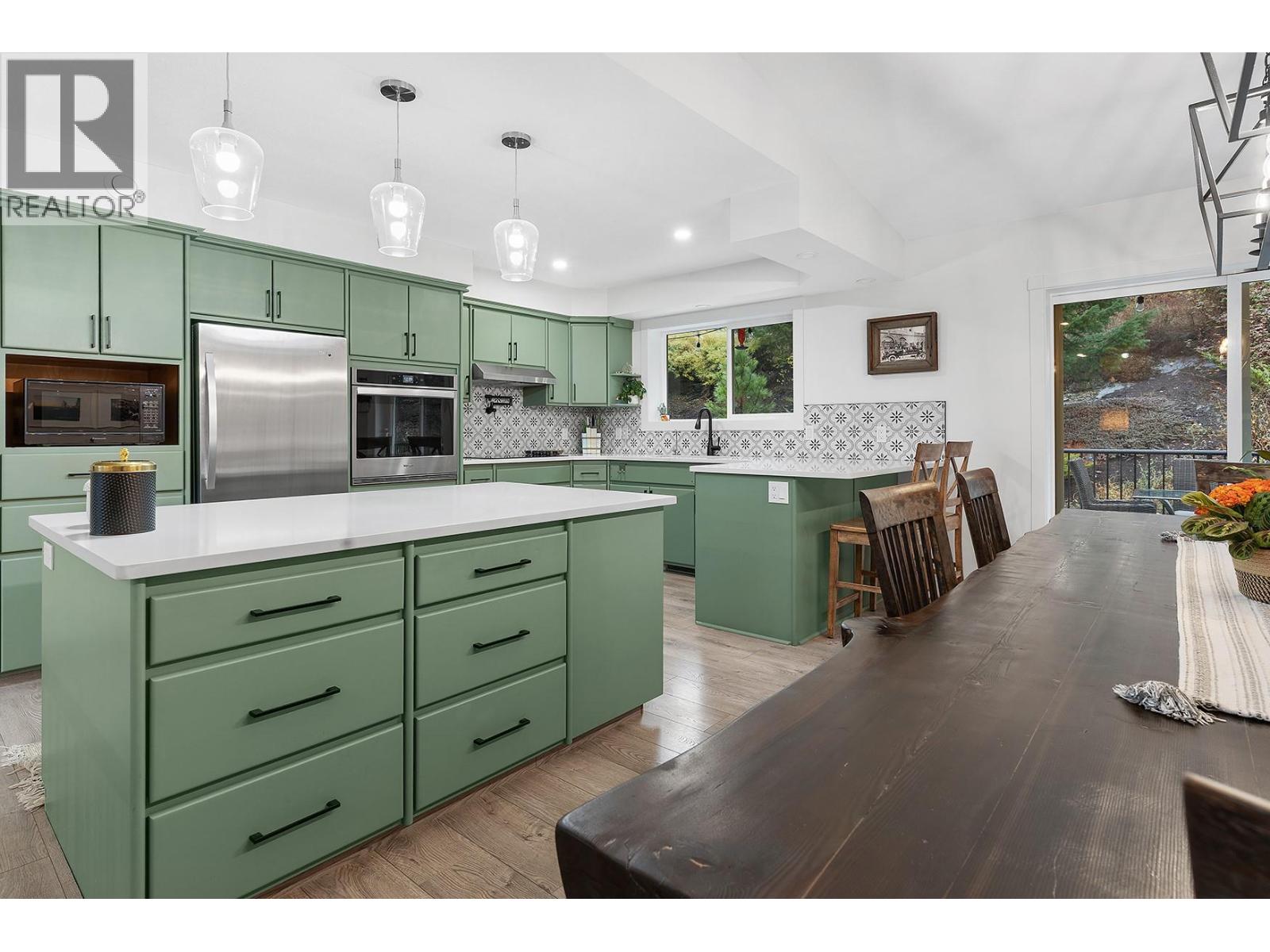 5633 Day Road, Vernon, British Columbia  V1B 3J5 - Photo 12 - 10368864