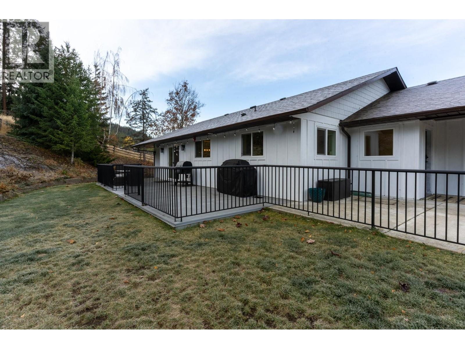 5633 Day Road, Vernon, British Columbia  V1B 3J5 - Photo 52 - 10368864