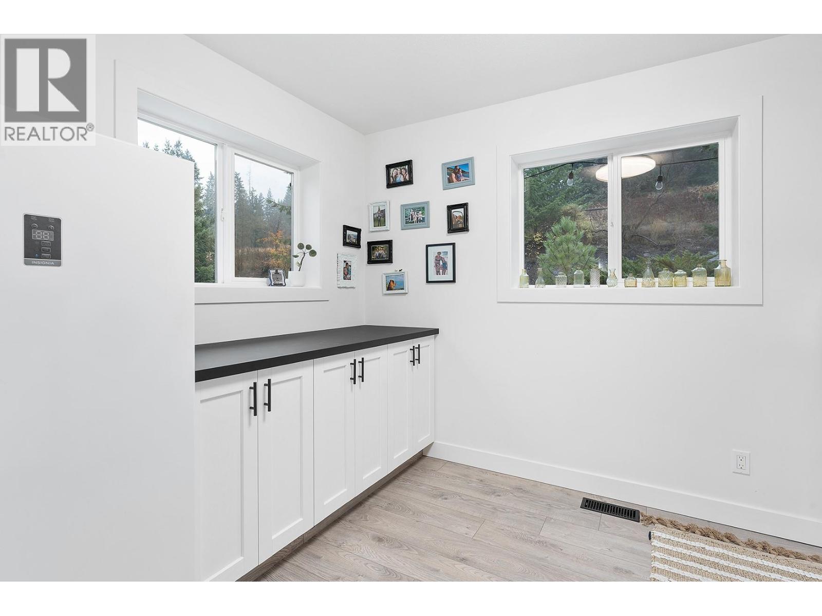 5633 Day Road, Vernon, British Columbia  V1B 3J5 - Photo 6 - 10368864