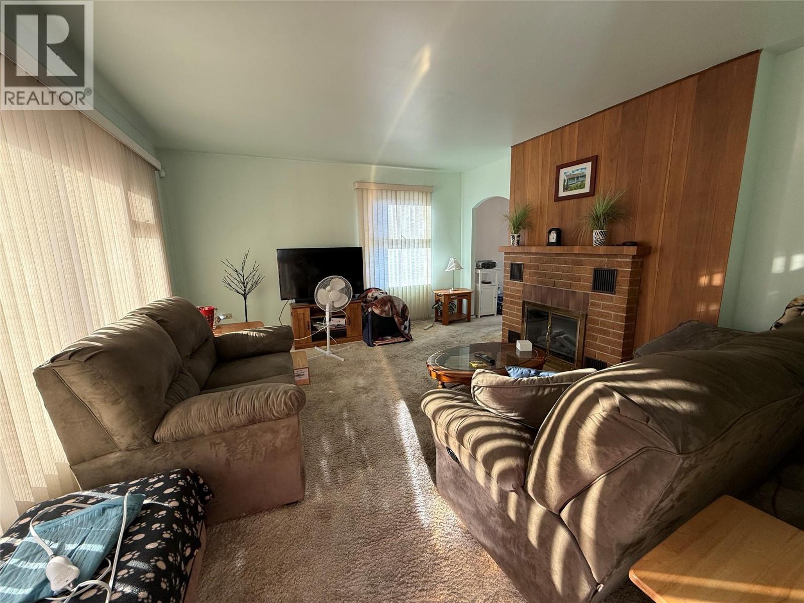 983 Fairview Road, Penticton, British Columbia  V2A 5Z1 - Photo 3 - 10366951