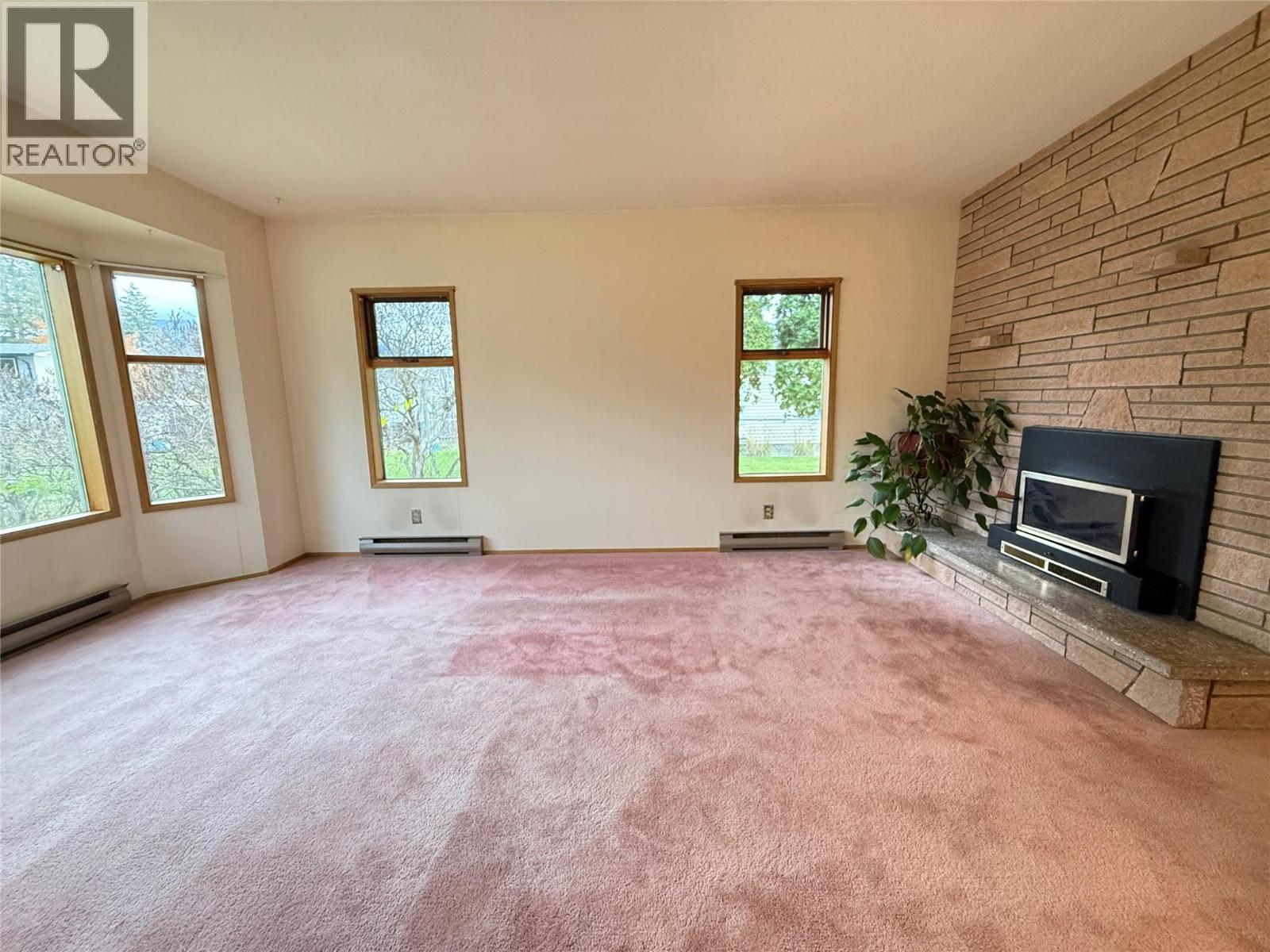 3170 Hall Frontage Road, Grand Forks, British Columbia  V0H 1H5 - Photo 11 - 10368788