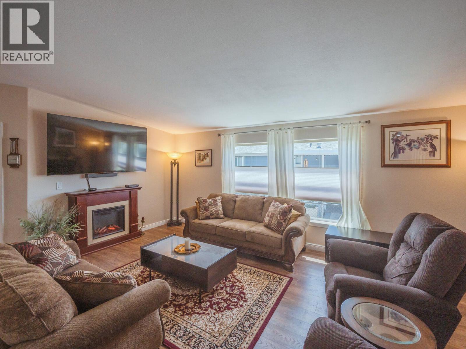 8300 Gallagher Lake Frontage Road Unit# 55, Oliver, British Columbia  V0H 1T2 - Photo 4 - 10368922