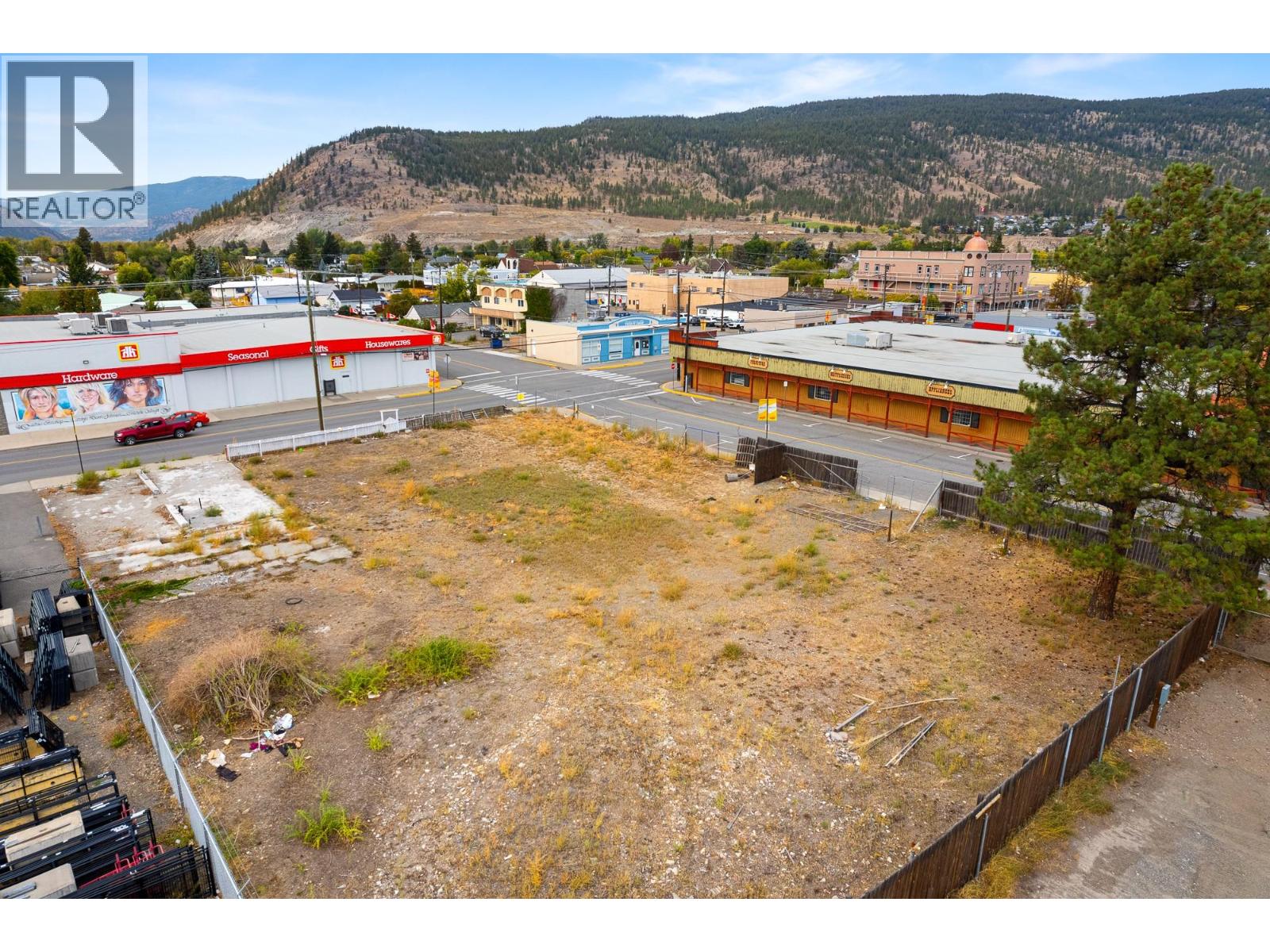 1740 Voght Street, Merritt, British Columbia  V1K 1B8 - Photo 9 - 10368965