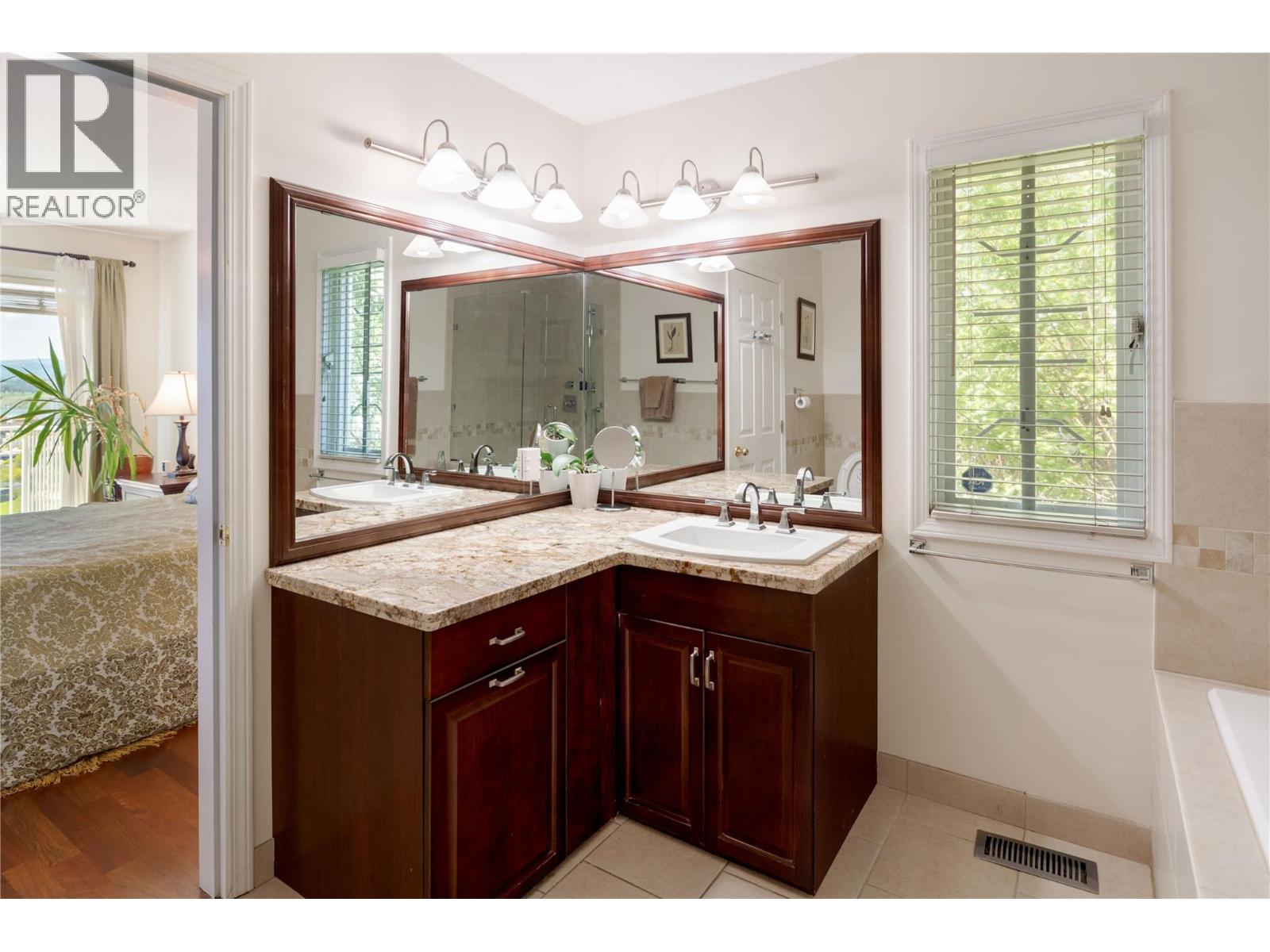 740 Royal Pine Drive, Kelowna, British Columbia  V1Y 9G2 - Photo 20 - 10368973