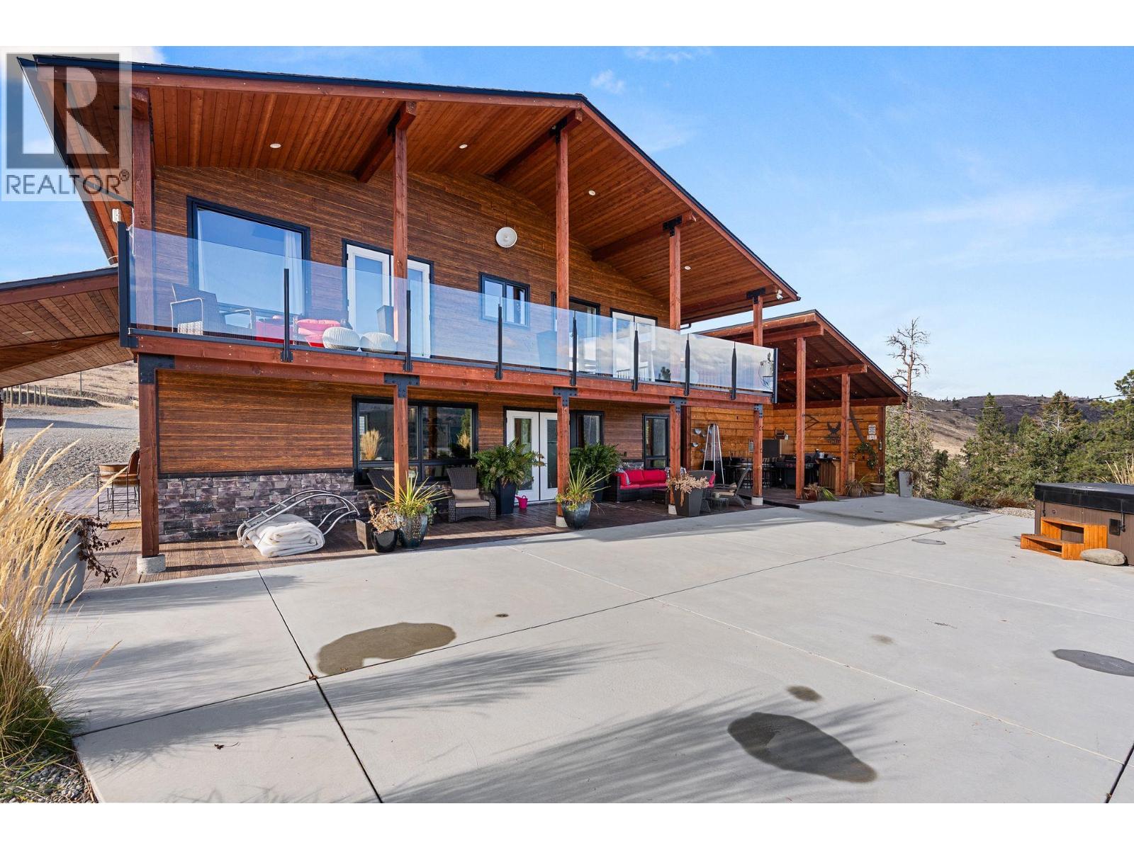 4520 Highway 3, Rock Creek, British Columbia  V0H 1Y0 - Photo 10 - 10368990