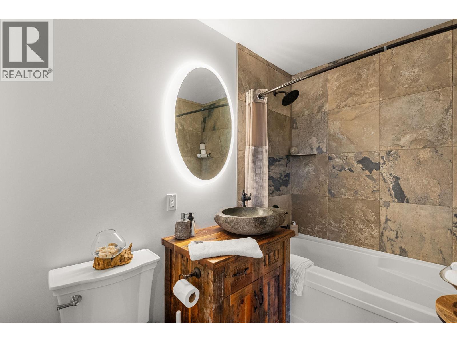 4520 Highway 3, Rock Creek, British Columbia  V0H 1Y0 - Photo 29 - 10368990