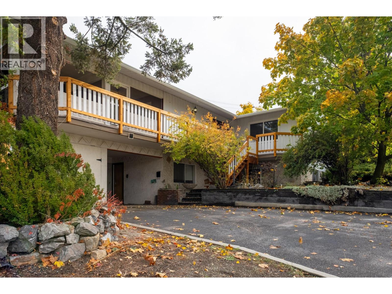 1801 Mission Road, Vernon, British Columbia  V1T 5Z4 - Photo 2 - 10368954