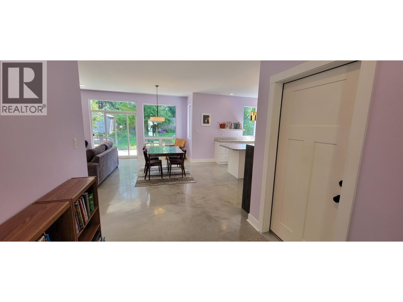 515 9th Avenue, New Denver, British Columbia  V0G 1S0 - Photo 10 - 10367661