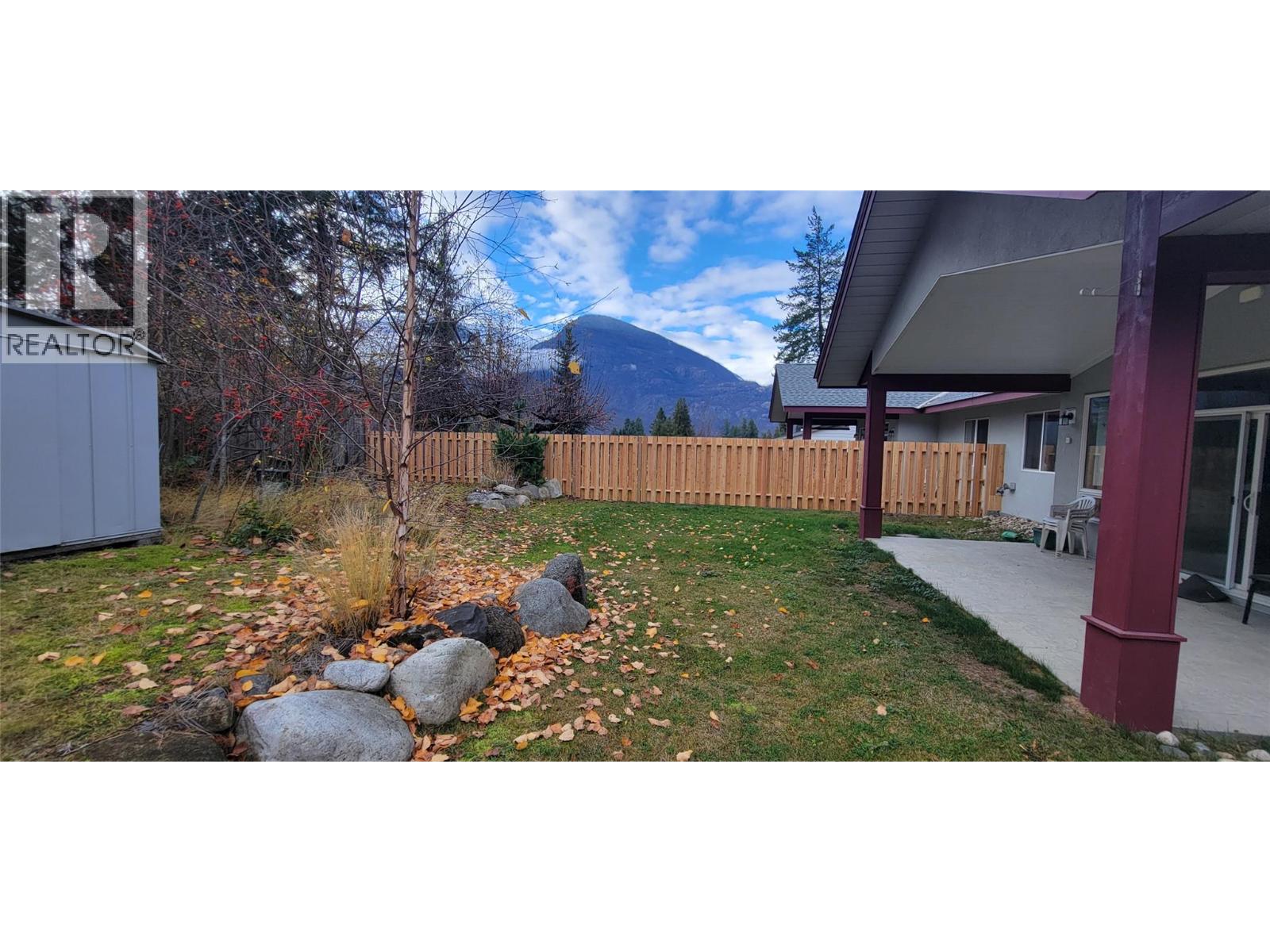 515 9th Avenue, New Denver, British Columbia  V0G 1S0 - Photo 24 - 10367661
