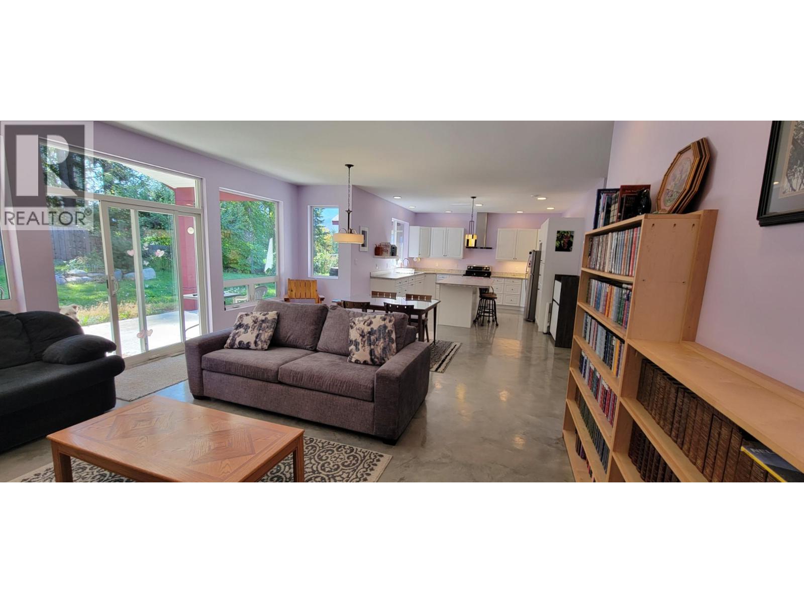 515 9th Avenue, New Denver, British Columbia  V0G 1S0 - Photo 3 - 10367661
