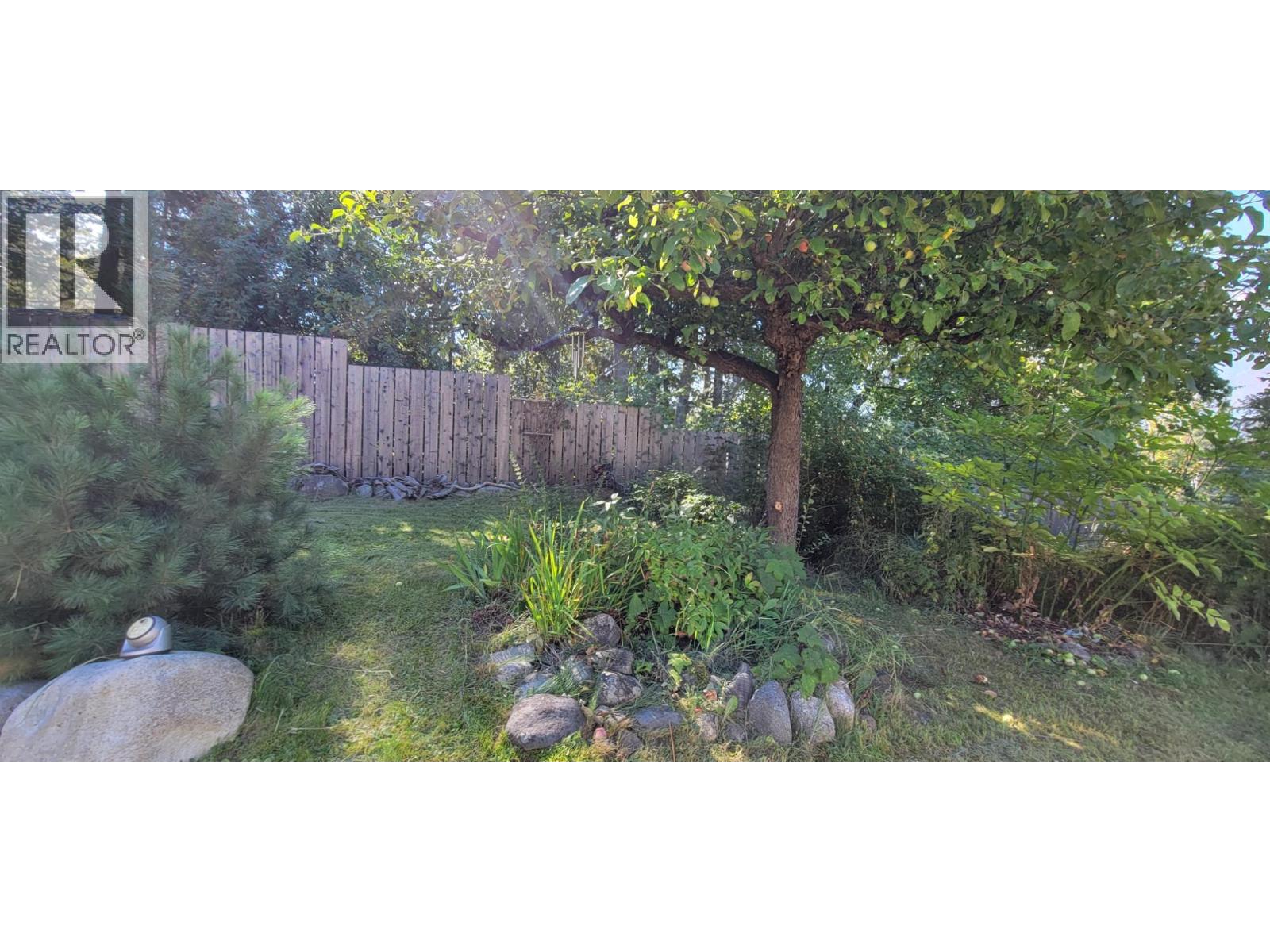 515 9th Avenue, New Denver, British Columbia  V0G 1S0 - Photo 34 - 10367661