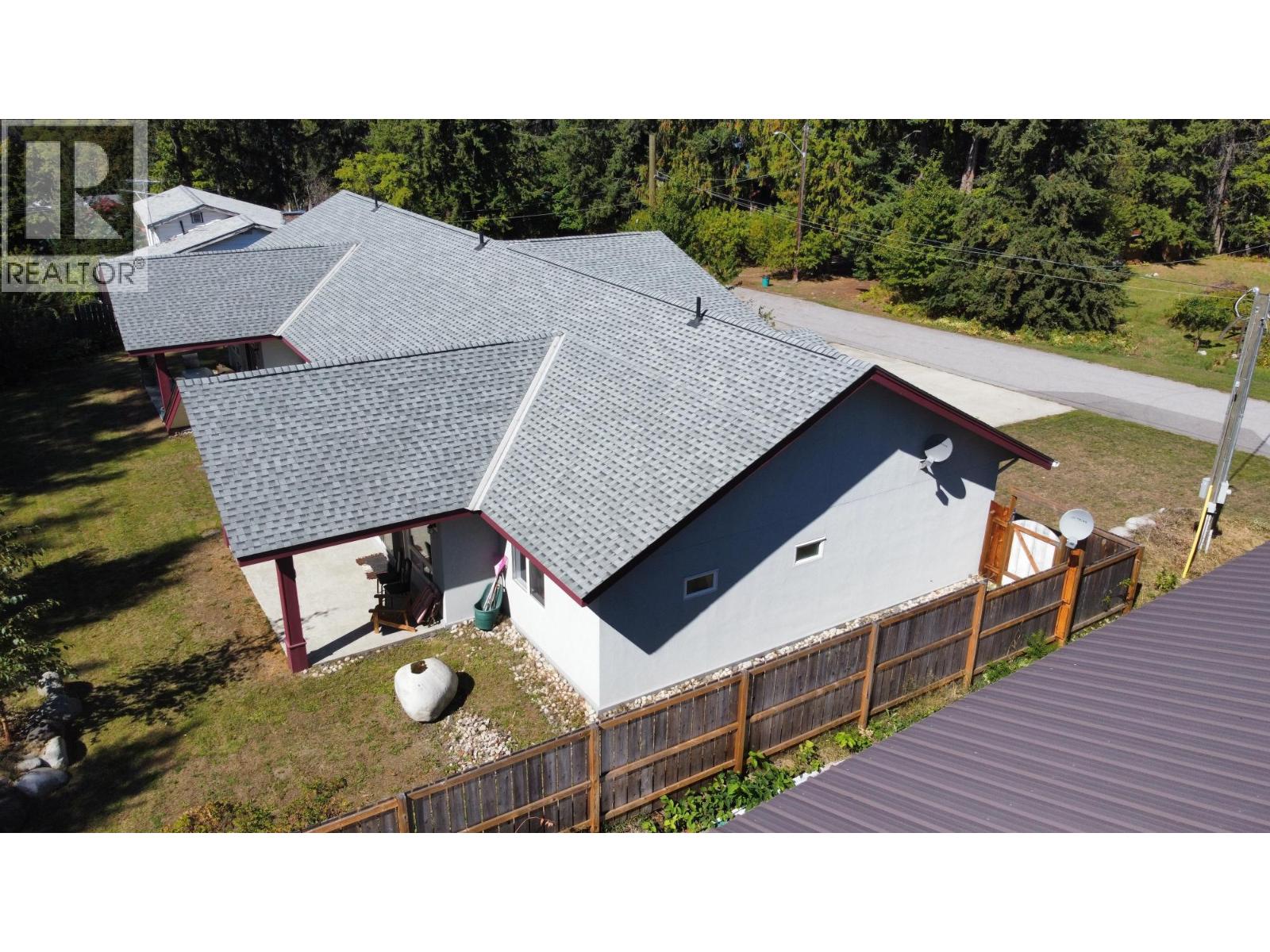 515 9th Avenue, New Denver, British Columbia  V0G 1S0 - Photo 45 - 10367661