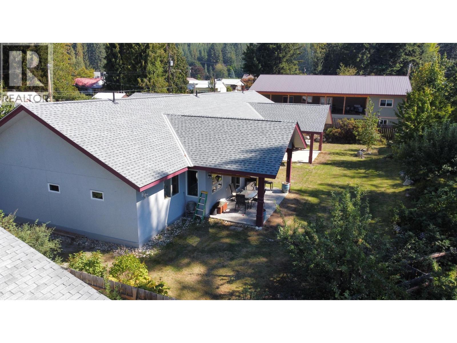 515 9th Avenue, New Denver, British Columbia  V0G 1S0 - Photo 50 - 10367661
