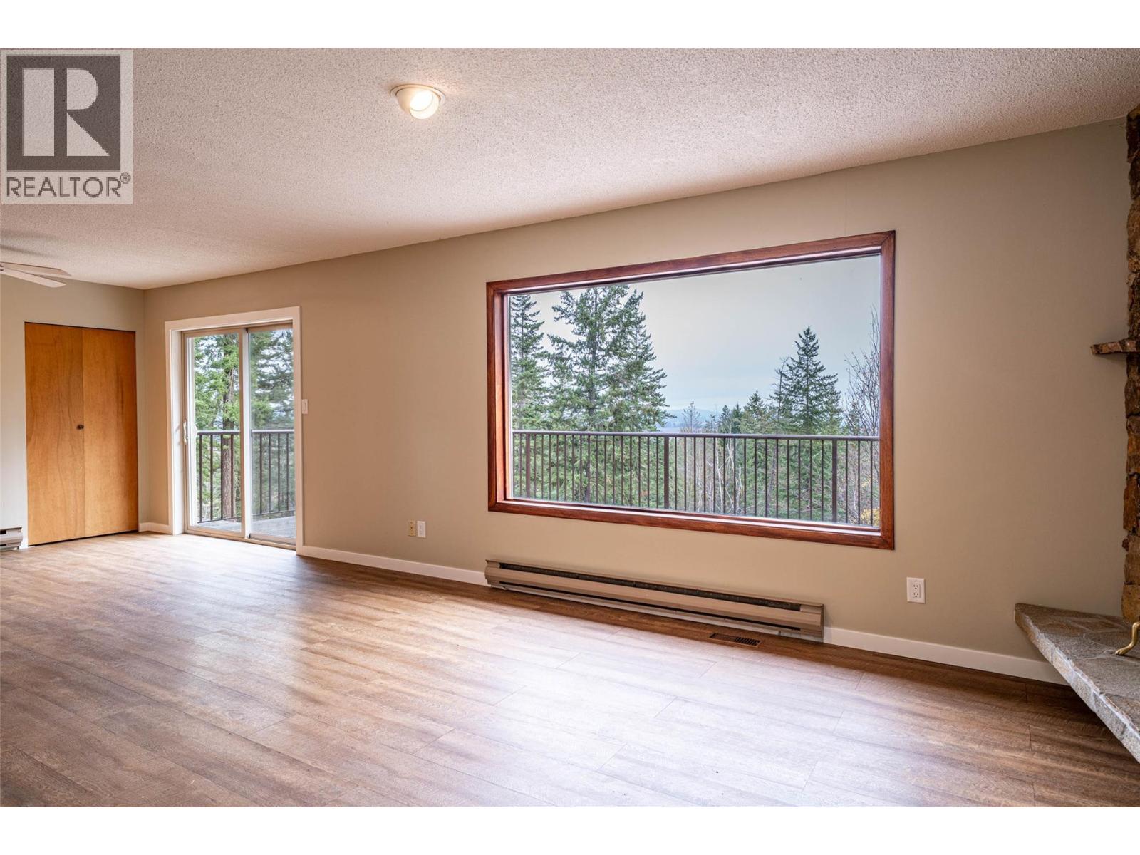 4358 Chamberlain Road, Spallumcheen, British Columbia  V4Y 0M1 - Photo 13 - 10368979