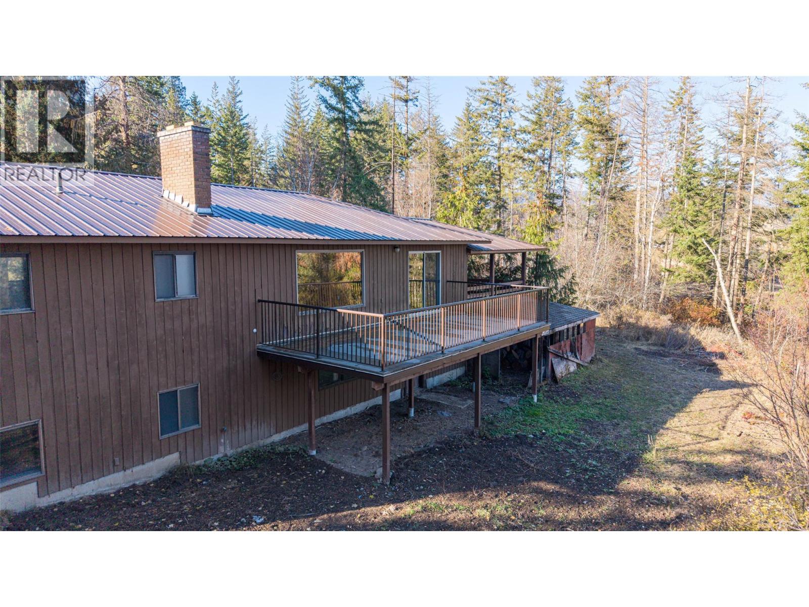 4358 Chamberlain Road, Spallumcheen, British Columbia  V4Y 0M1 - Photo 4 - 10368979