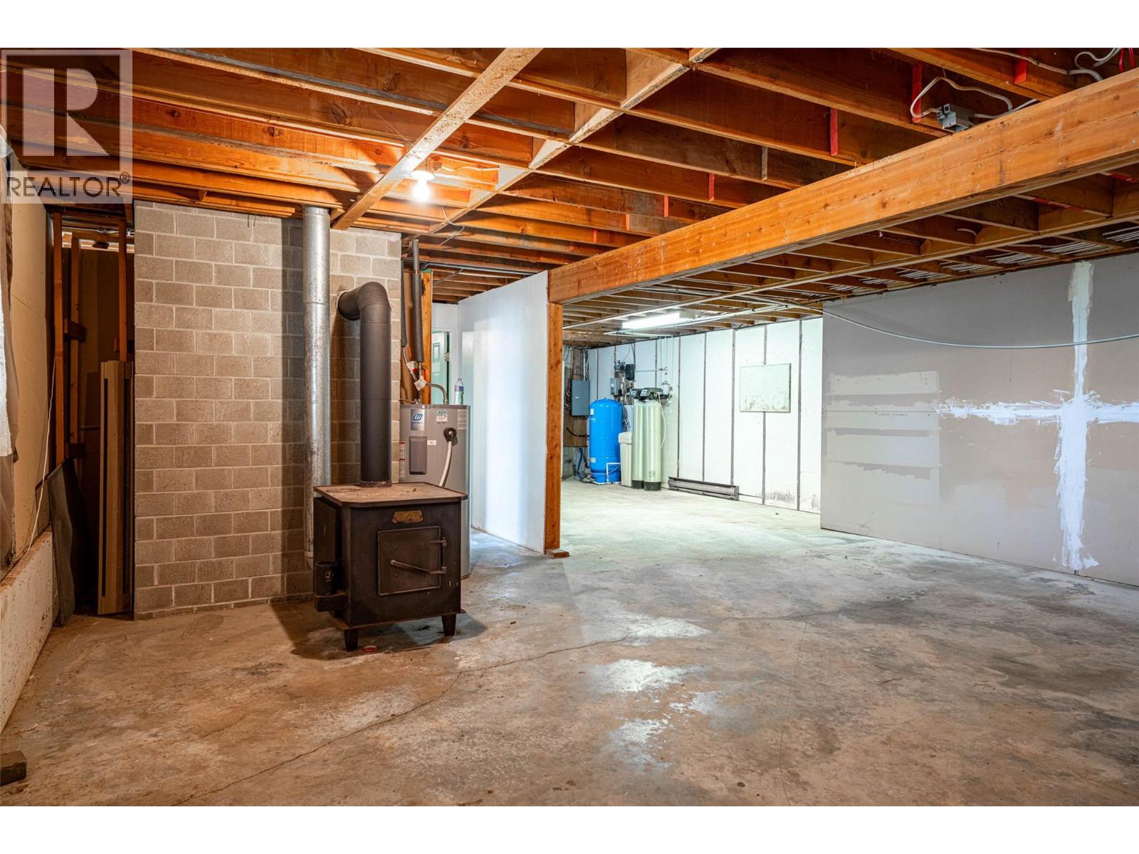 4358 Chamberlain Road, Spallumcheen, British Columbia  V4Y 0M1 - Photo 41 - 10368979