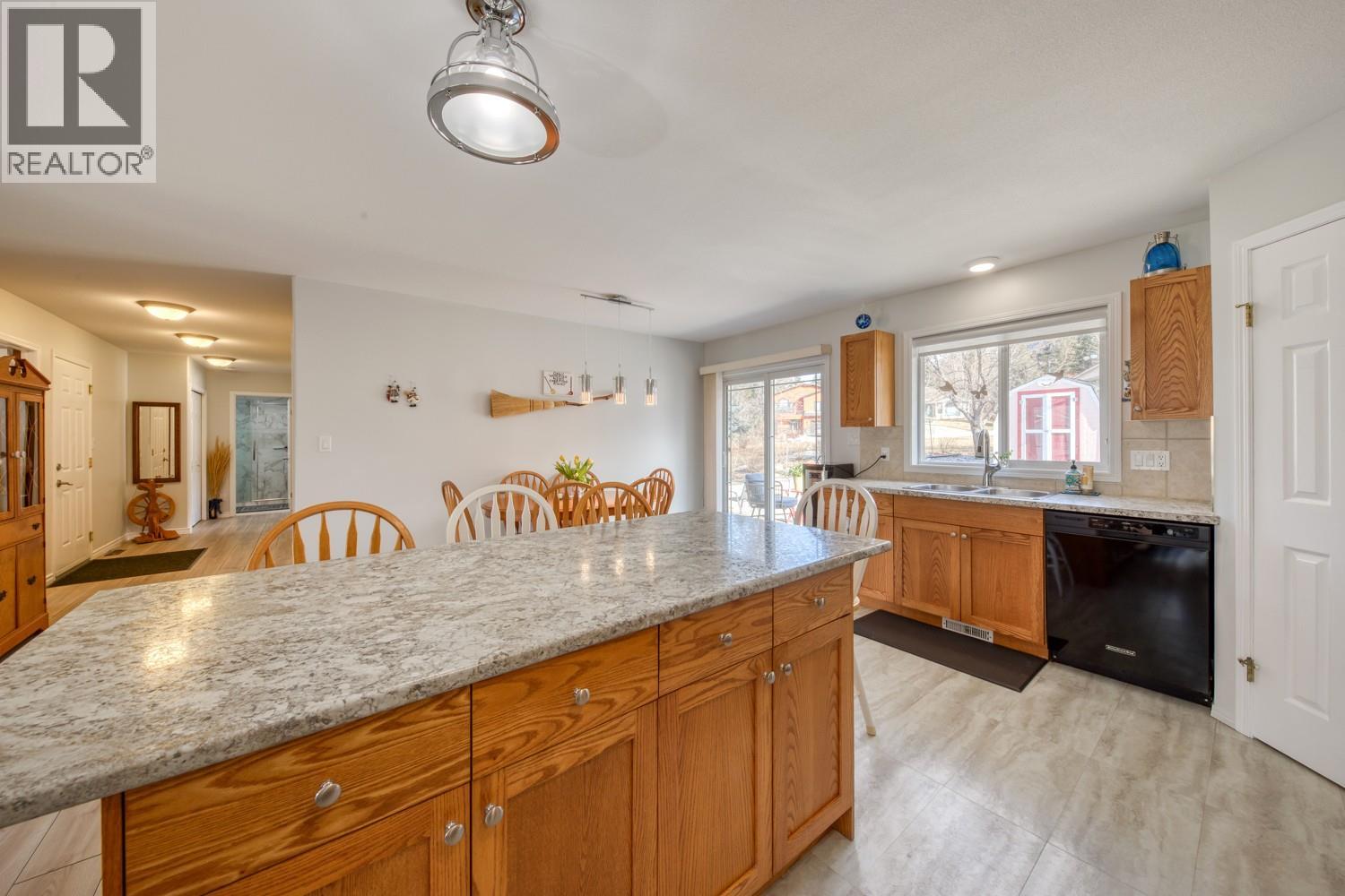 4887 Glen Eagle Drive, Fairmont Hot Springs, British Columbia  V0B 1L1 - Photo 4 - 10368953