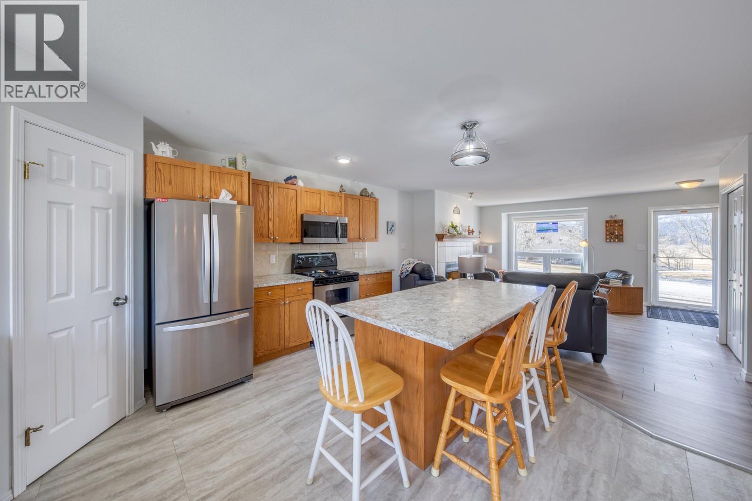 4887 Glen Eagle Drive, Fairmont Hot Springs, British Columbia  V0B 1L1 - Photo 5 - 10368953