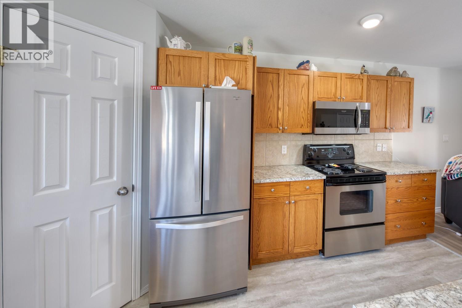 4887 Glen Eagle Drive, Fairmont Hot Springs, British Columbia  V0B 1L1 - Photo 6 - 10368953