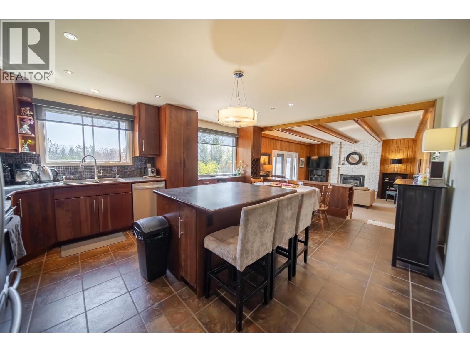 380 Ivy Road, Cranbrook, British Columbia  V1C 6W6 - Photo 4 - 10368944