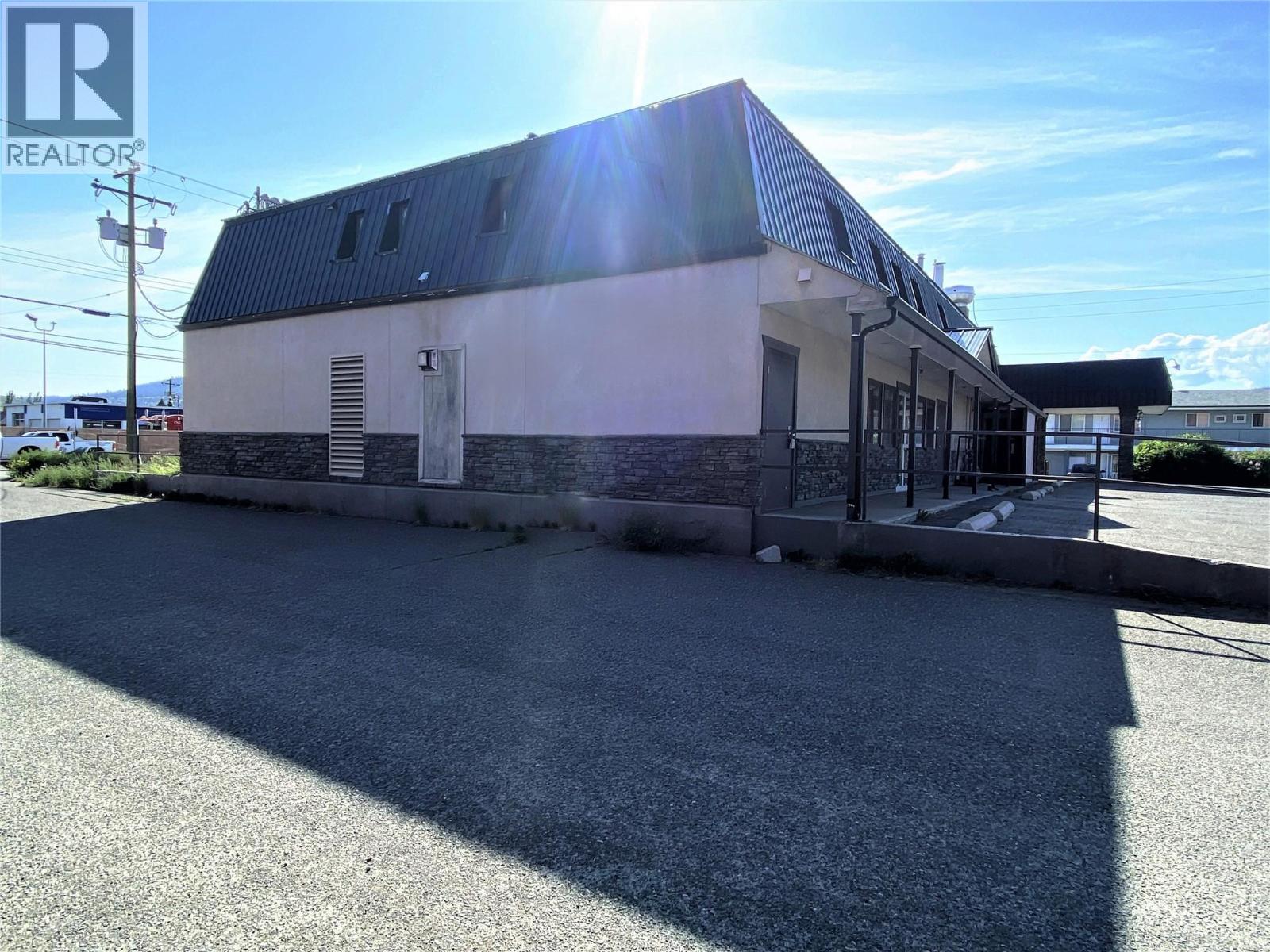 2701 Nicola Avenue, Merritt, British Columbia  V1K 1B8 - Photo 2 - 10369053