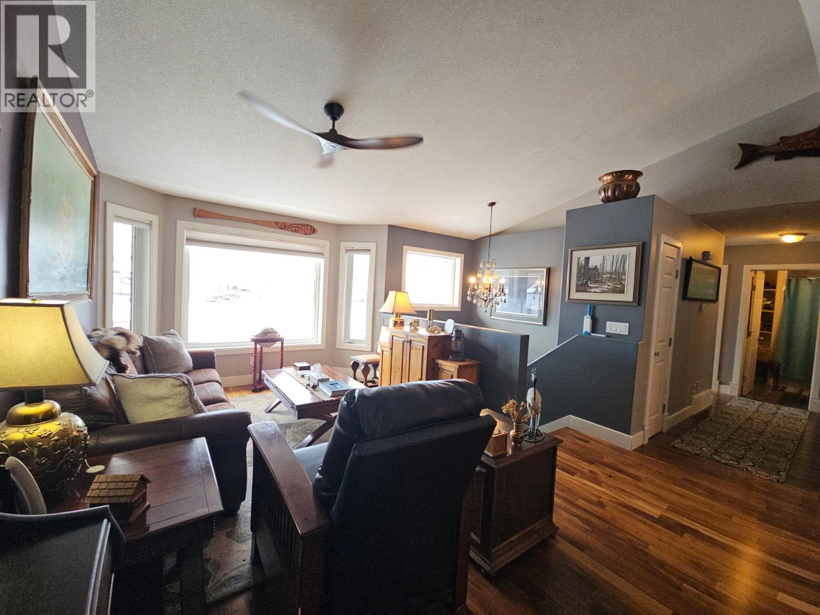 84 Wolverine Avenue, Tumbler Ridge, British Columbia  V0C 2W0 - Photo 10 - 10369099