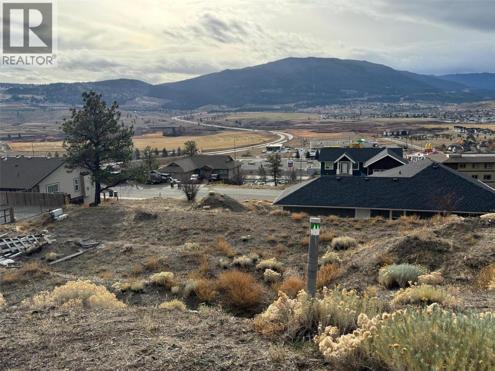 2742 Eagle Crescent, Merritt, British Columbia  V1K 0B3 - Photo 3 - 10369110