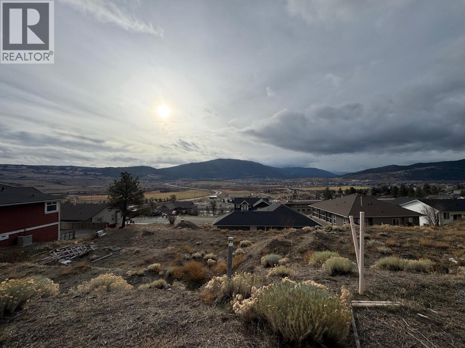 2742 Eagle Crescent, Merritt, British Columbia  V1K 0B3 - Photo 4 - 10369110