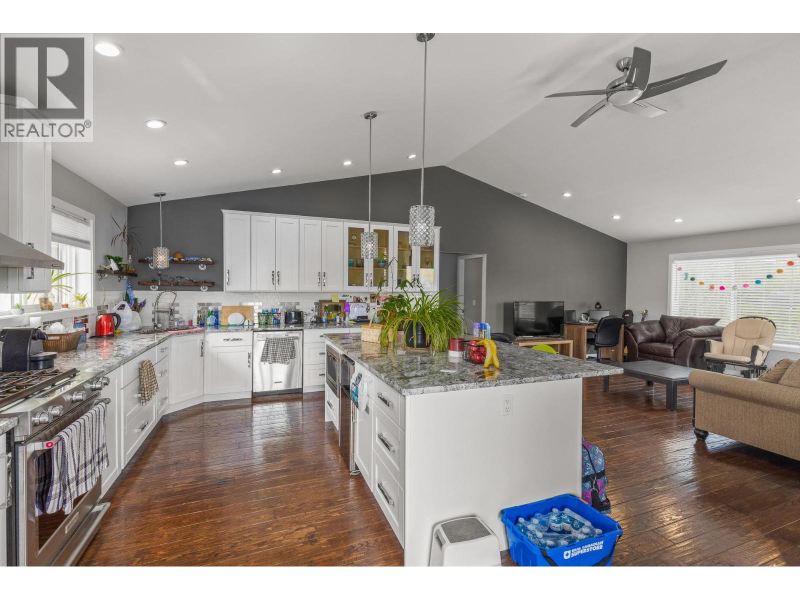 3174 Boucherie Road, West Kelowna, British Columbia  V1Z 2G9 - Photo 4 - 10369084