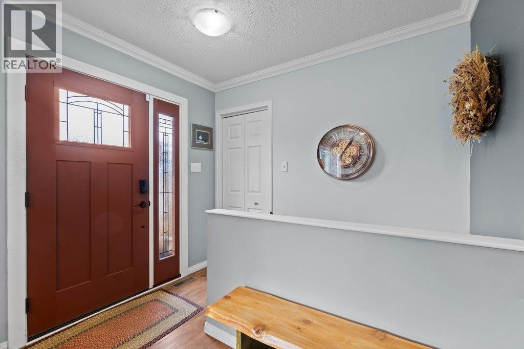 70 18 Street Ne, Salmon Arm, British Columbia  V1E 1P3 - Photo 6 - 10366849