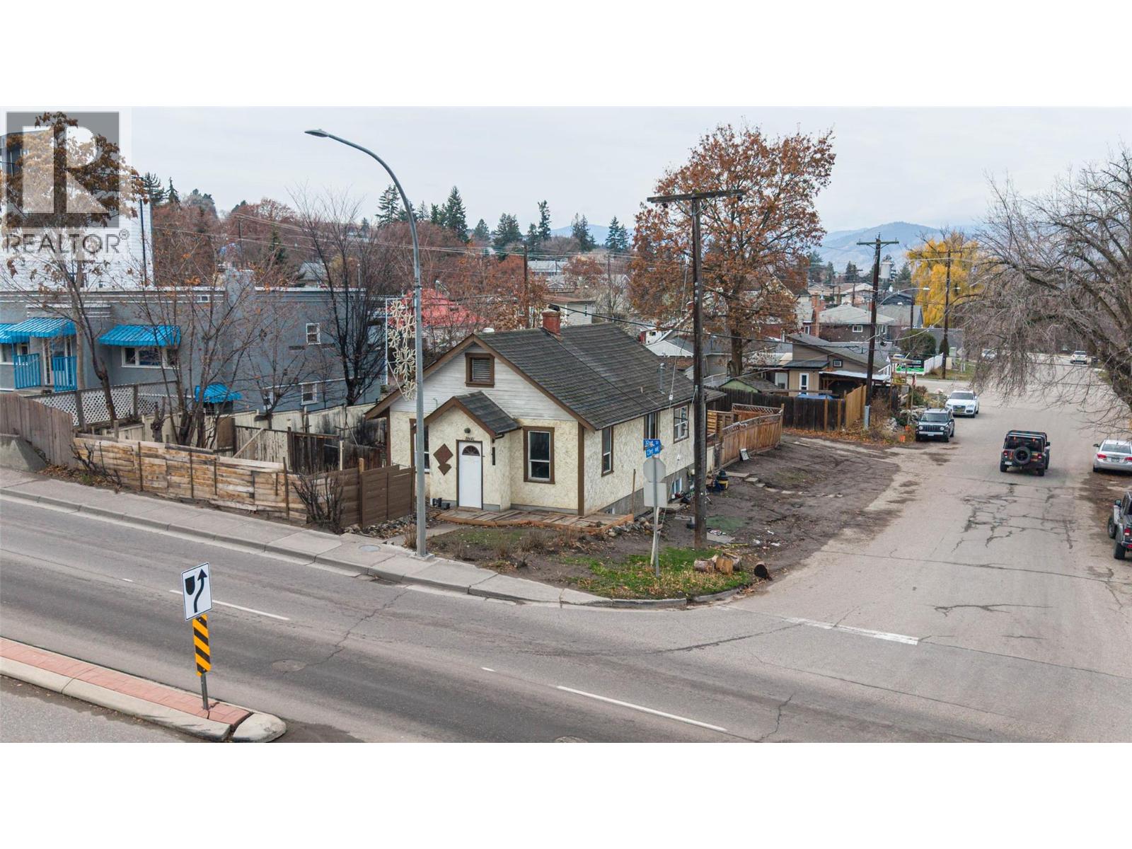 2214 32 Street, Vernon, British Columbia  V1T 5L3 - Photo 1 - 10367616