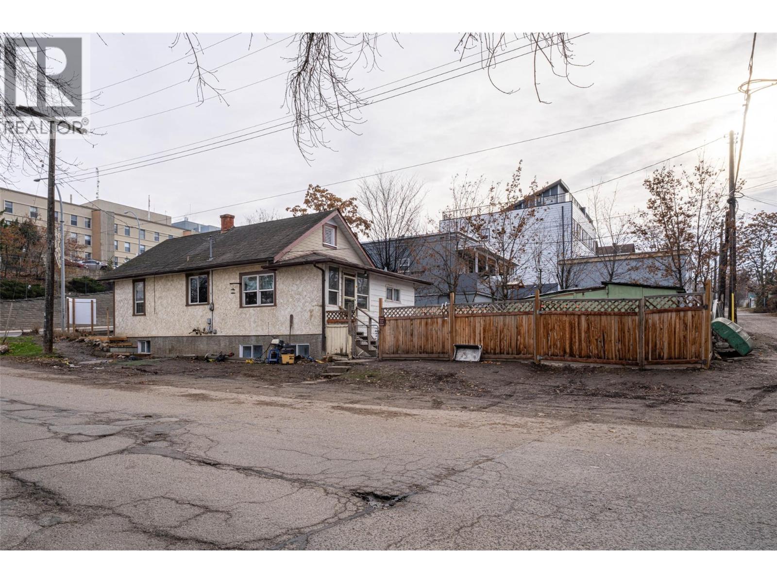 2214 32 Street, Vernon, British Columbia  V1T 5L3 - Photo 5 - 10367616