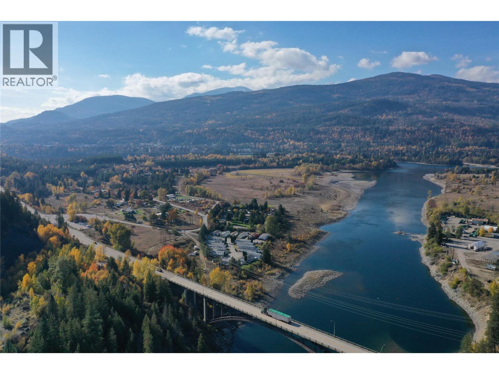 651 Rosedale Road, Castlegar, British Columbia  V1N 4L2 - Photo 13 - 10367206