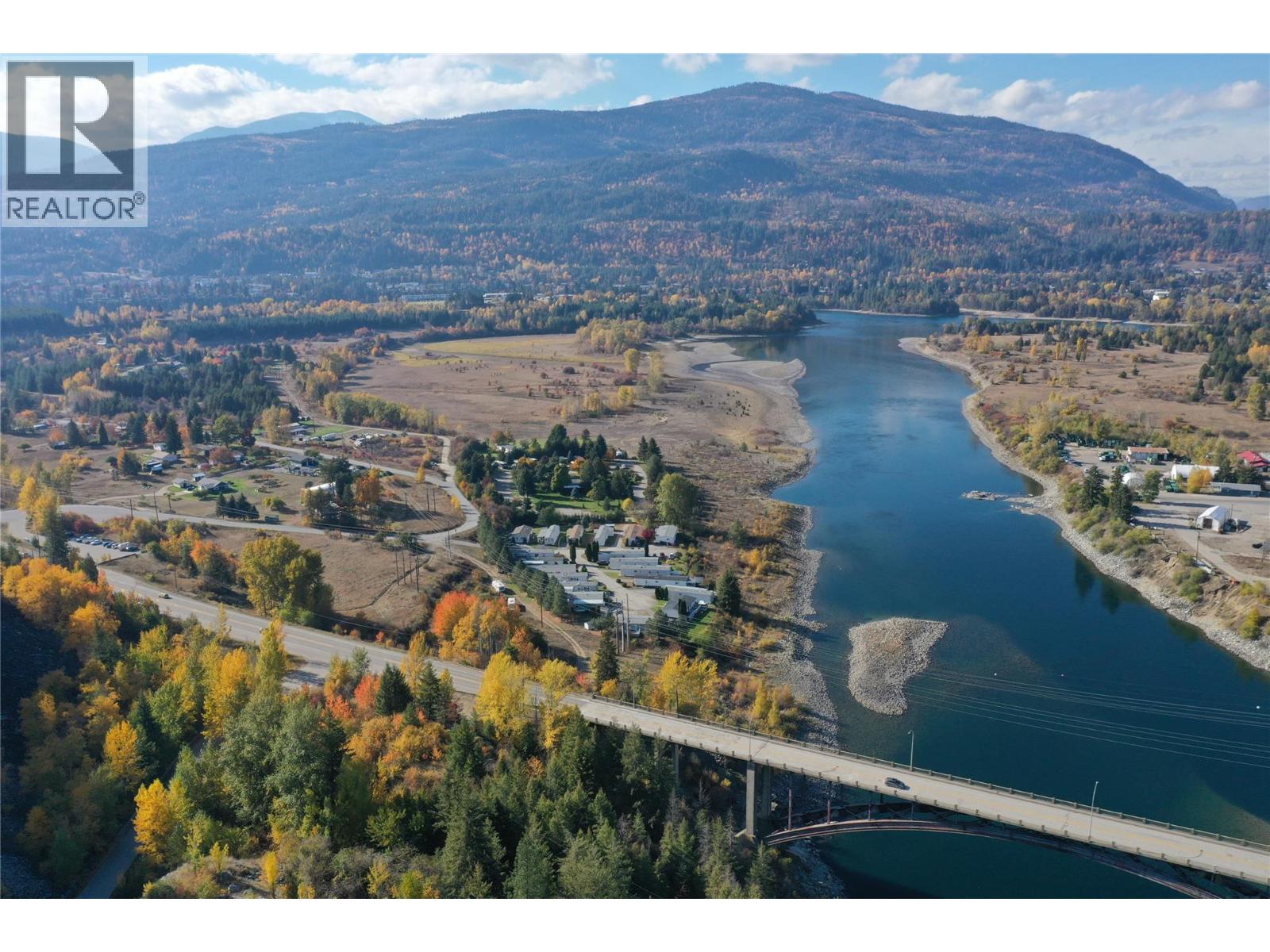 651 Rosedale Road, Castlegar, British Columbia  V1N 4L2 - Photo 14 - 10367206