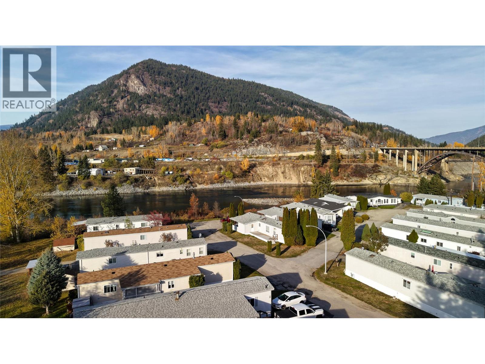 651 Rosedale Road, Castlegar, British Columbia  V1N 4L2 - Photo 4 - 10367206