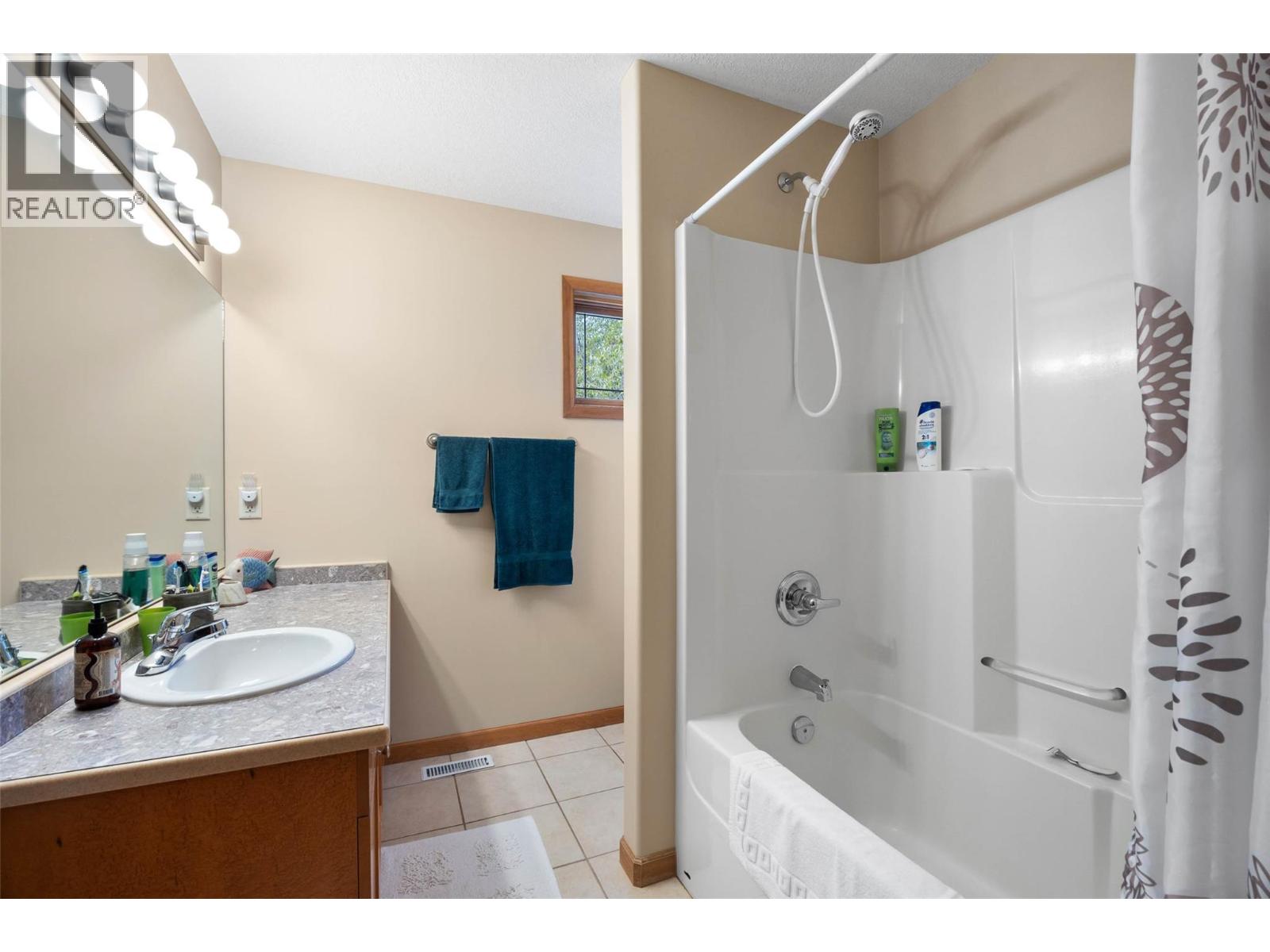 2715 Fairways Drive Unit# 13, Sun Peaks, British Columbia  V0E 5N0 - Photo 19 - 10369149