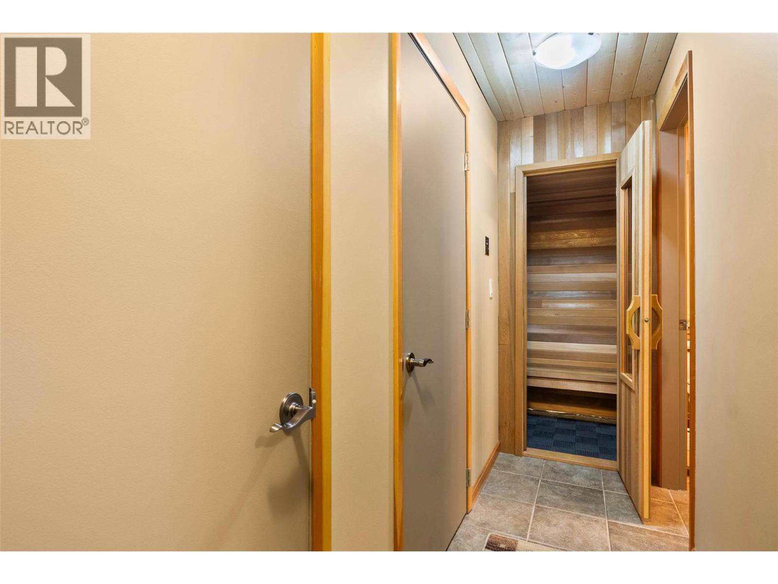 2715 Fairways Drive Unit# 13, Sun Peaks, British Columbia  V0E 5N0 - Photo 29 - 10369149