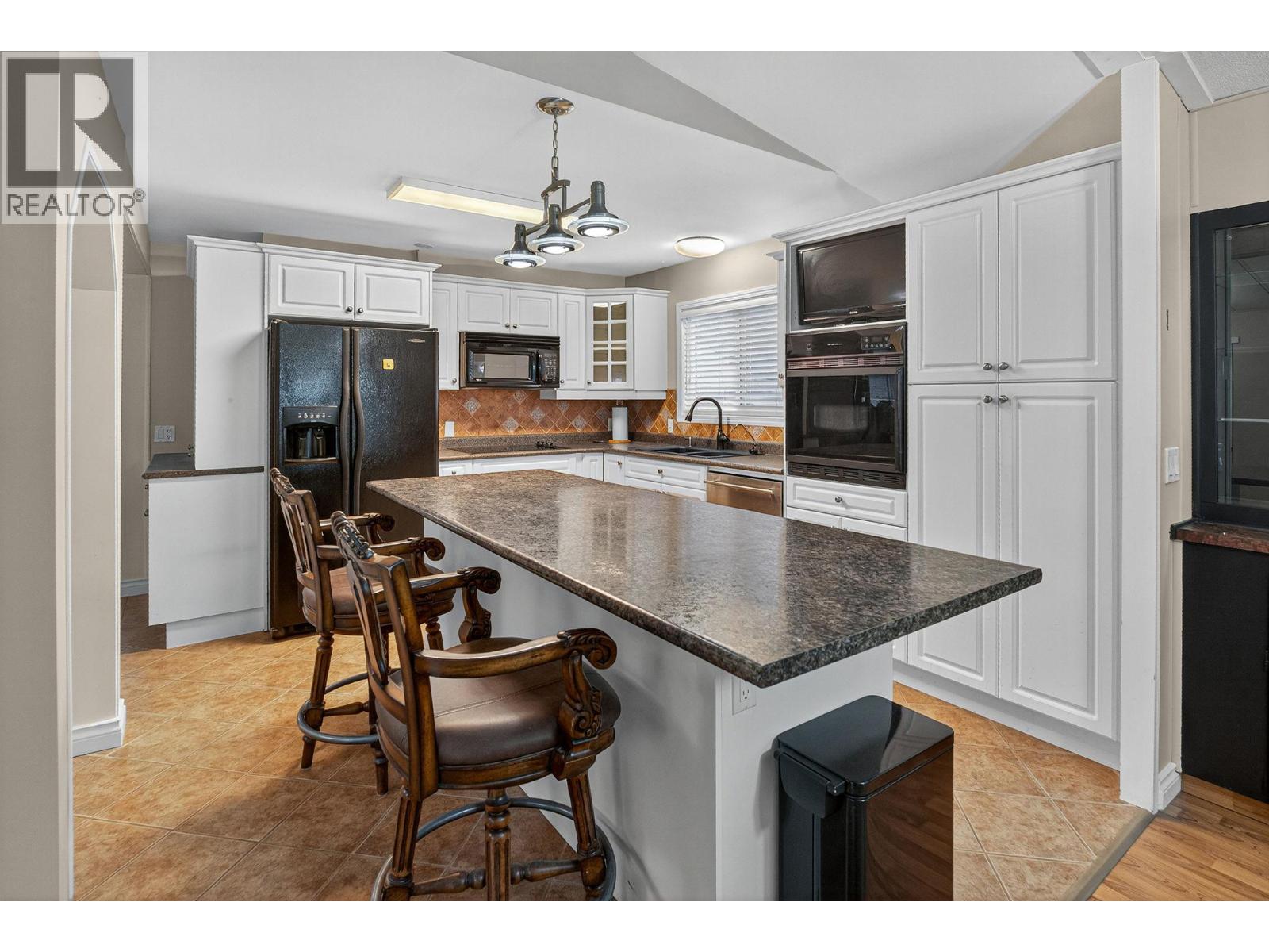 1999 97 Highway S Unit# 241, West Kelowna, British Columbia  V1Z 1B2 - Photo 11 - 10368992
