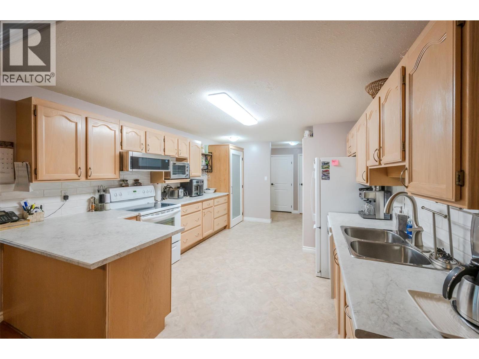 2477 Ingram Road Unit# 203, West Kelowna, British Columbia  V4T 1W7 - Photo 4 - 10369146