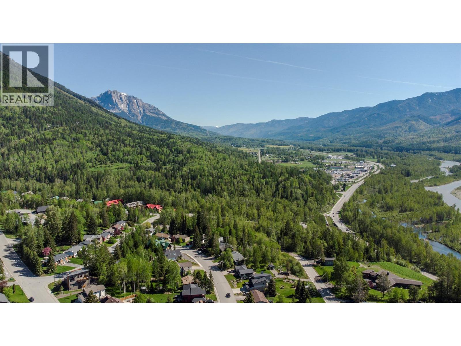 30 Aspen Crescent, Fernie, British Columbia  V0B 1M5 - Photo 12 - 10369063
