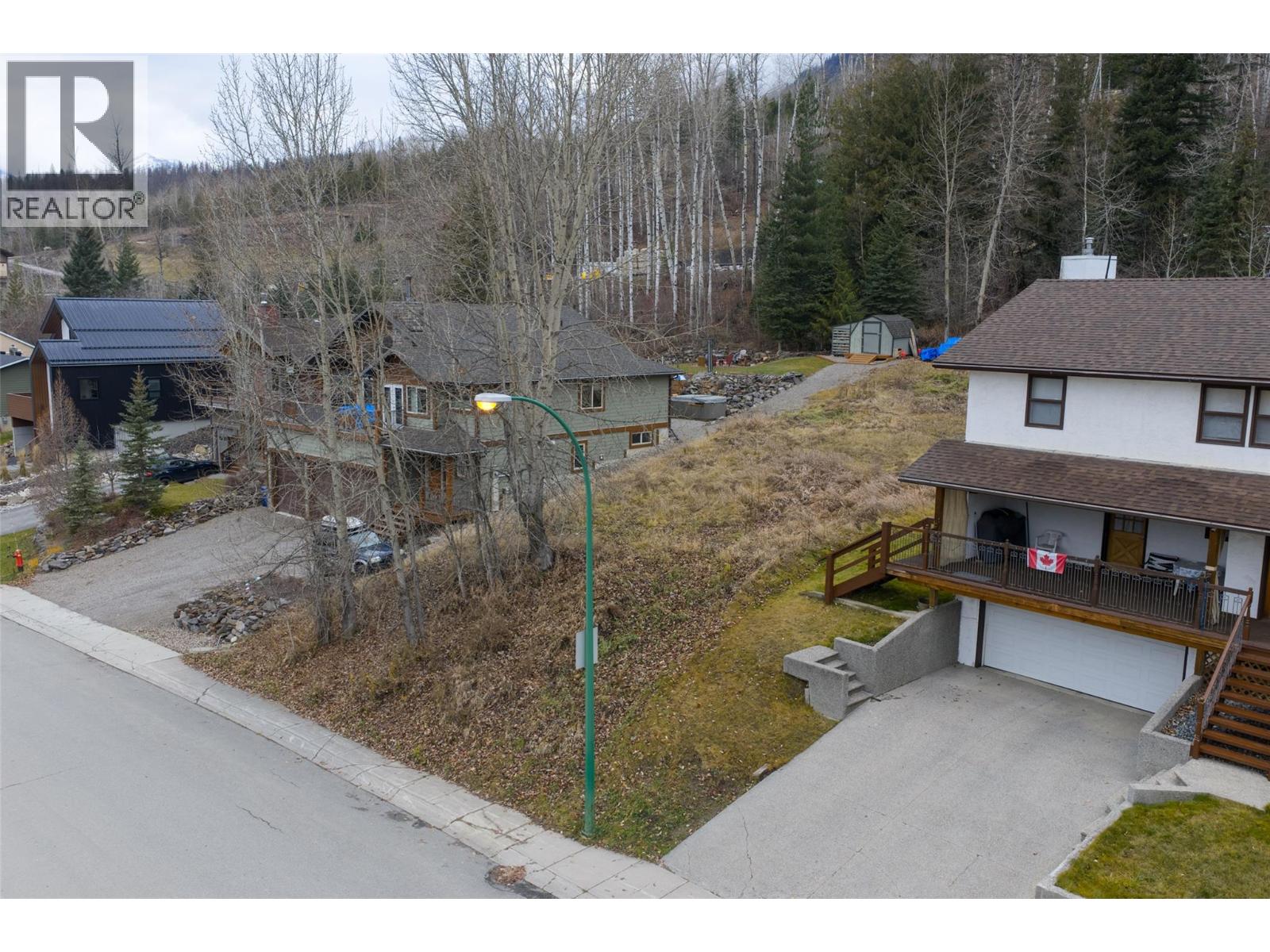 30 Aspen Crescent, Fernie, British Columbia  V0B 1M5 - Photo 7 - 10369063