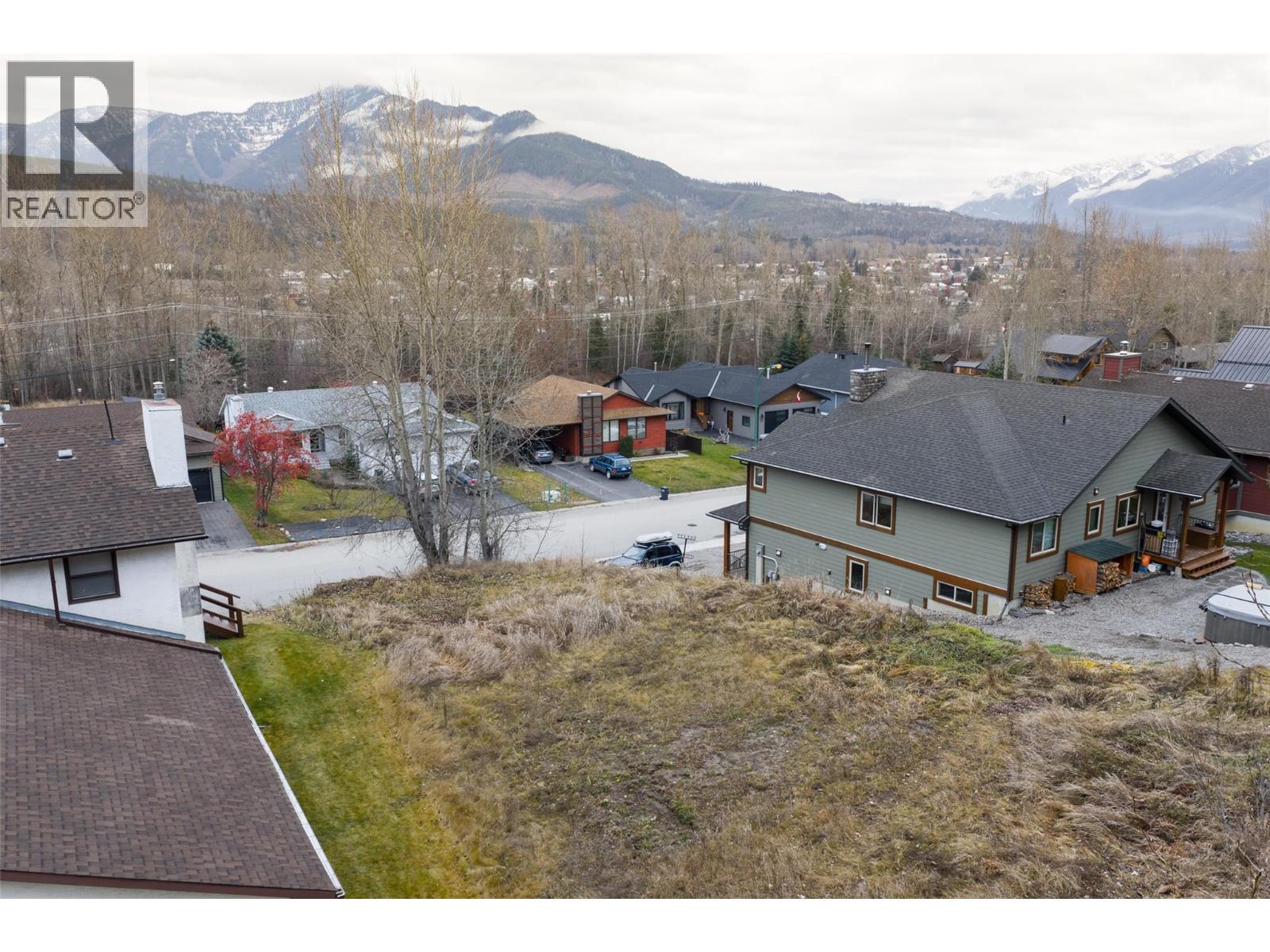 30 Aspen Crescent, Fernie, British Columbia  V0B 1M5 - Photo 8 - 10369063