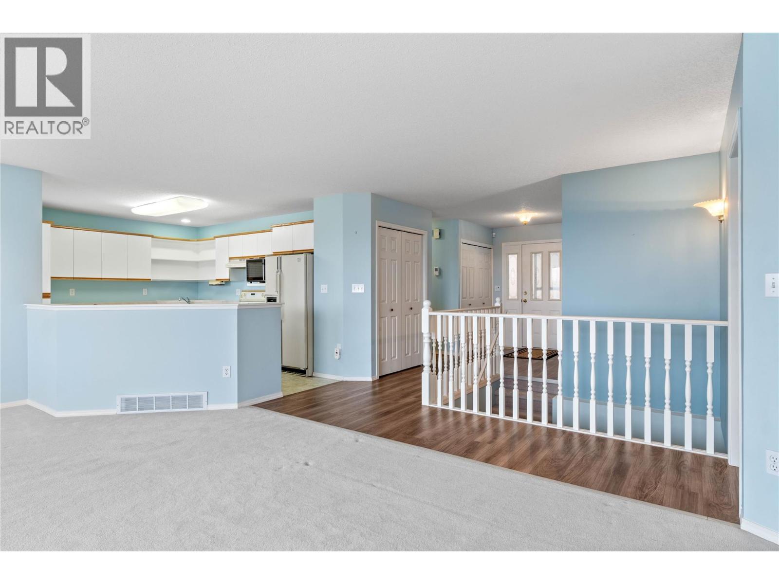 2022 Pacific Way Unit# 27, Kamloops, British Columbia  V1S 1T1 - Photo 29 - 10369171